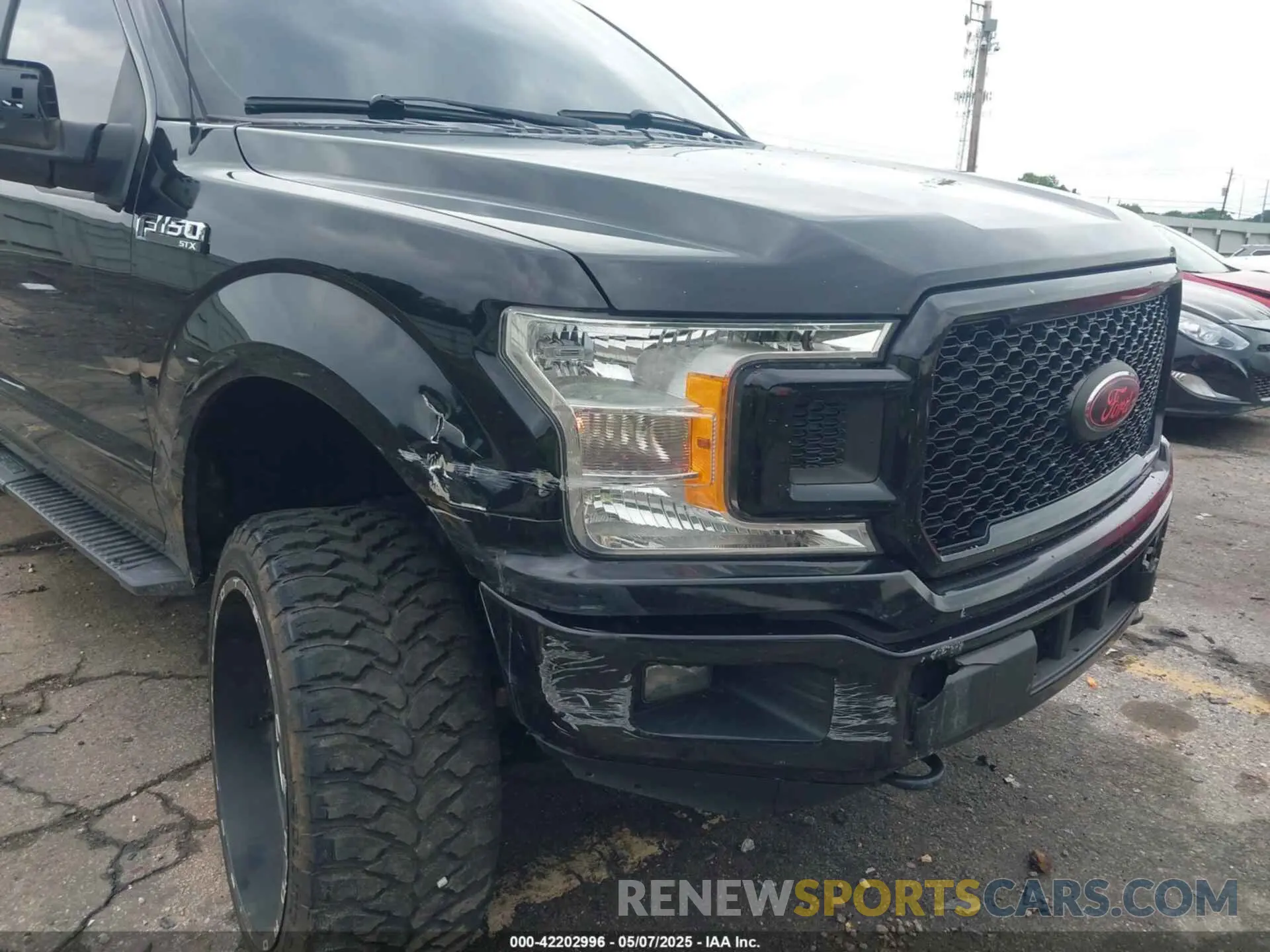 6 Photograph of a damaged car 1FTEW1EP5KKD10667 FORD F-150 2019