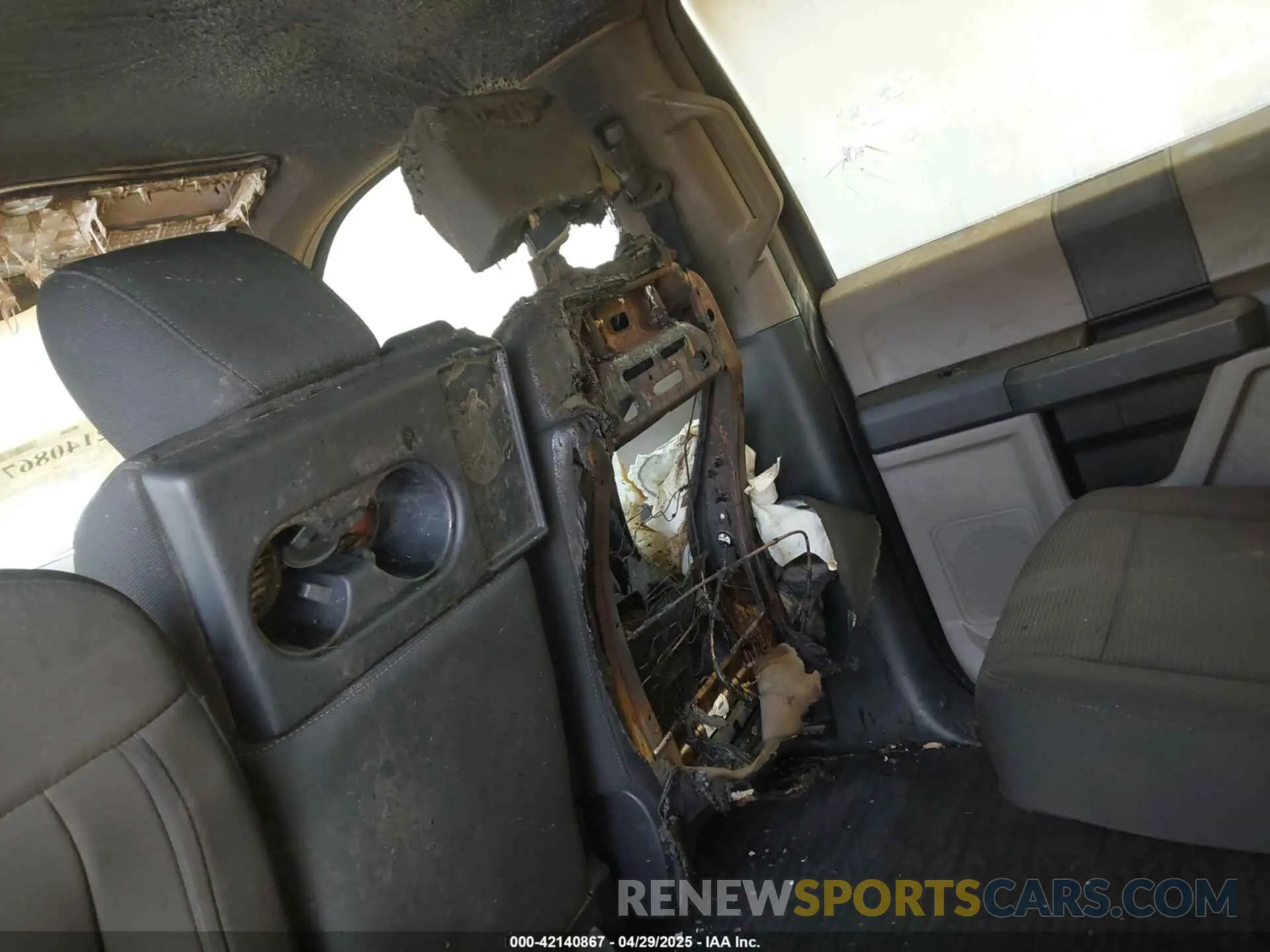 13 Photograph of a damaged car 1FTEW1EP6KFC62251 FORD F-150 2019