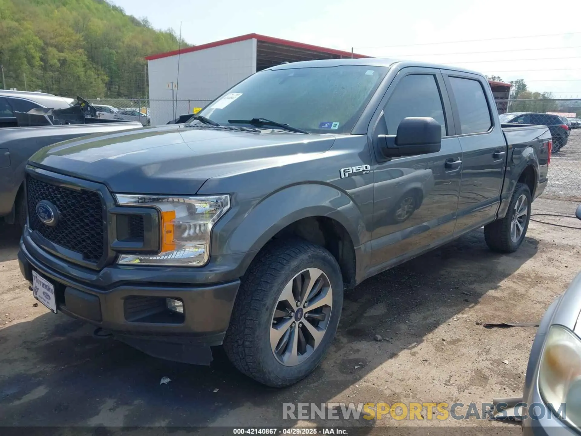 2 Photograph of a damaged car 1FTEW1EP6KFC62251 FORD F-150 2019
