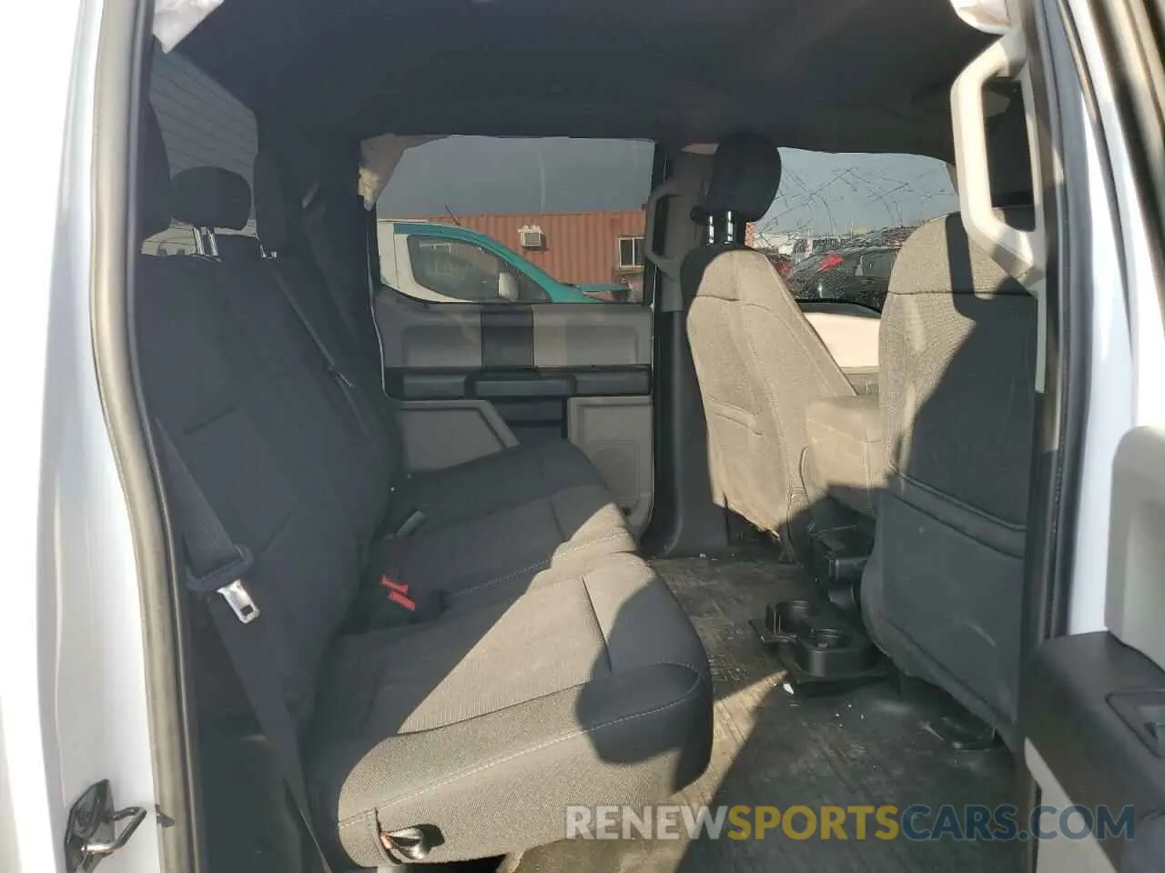 10 Photograph of a damaged car 1FTEW1EP7KKD11299 FORD F-150 2019