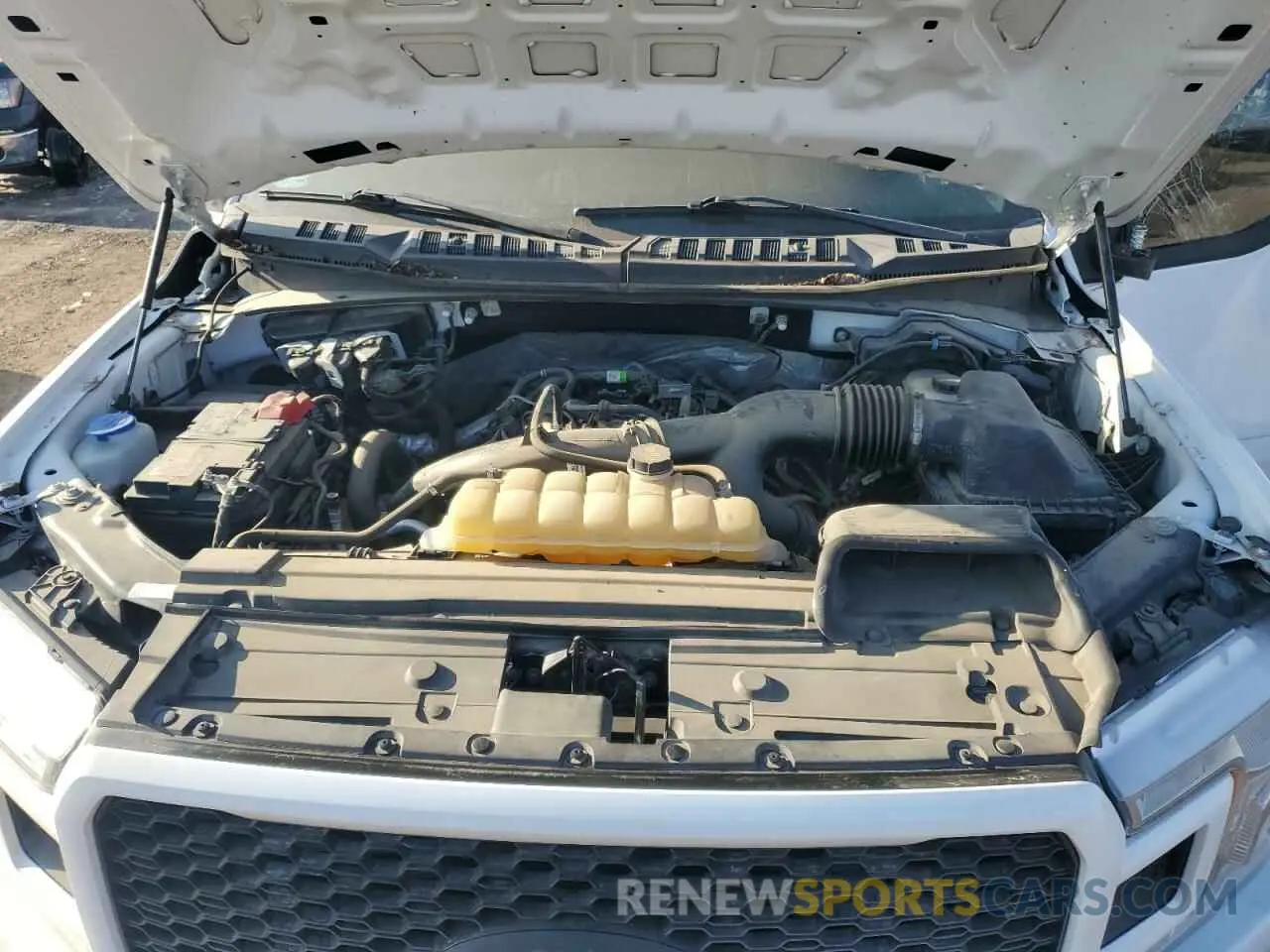 11 Photograph of a damaged car 1FTEW1EP7KKD11299 FORD F-150 2019