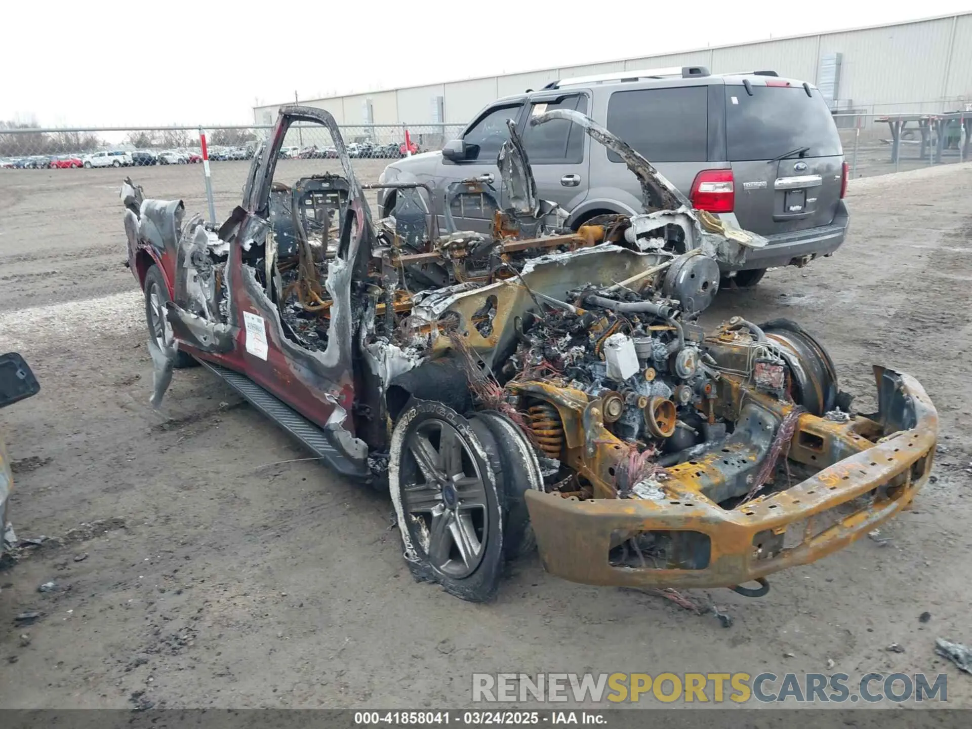 1 Photograph of a damaged car 1FTEW1EP8KFB62474 FORD F-150 2019
