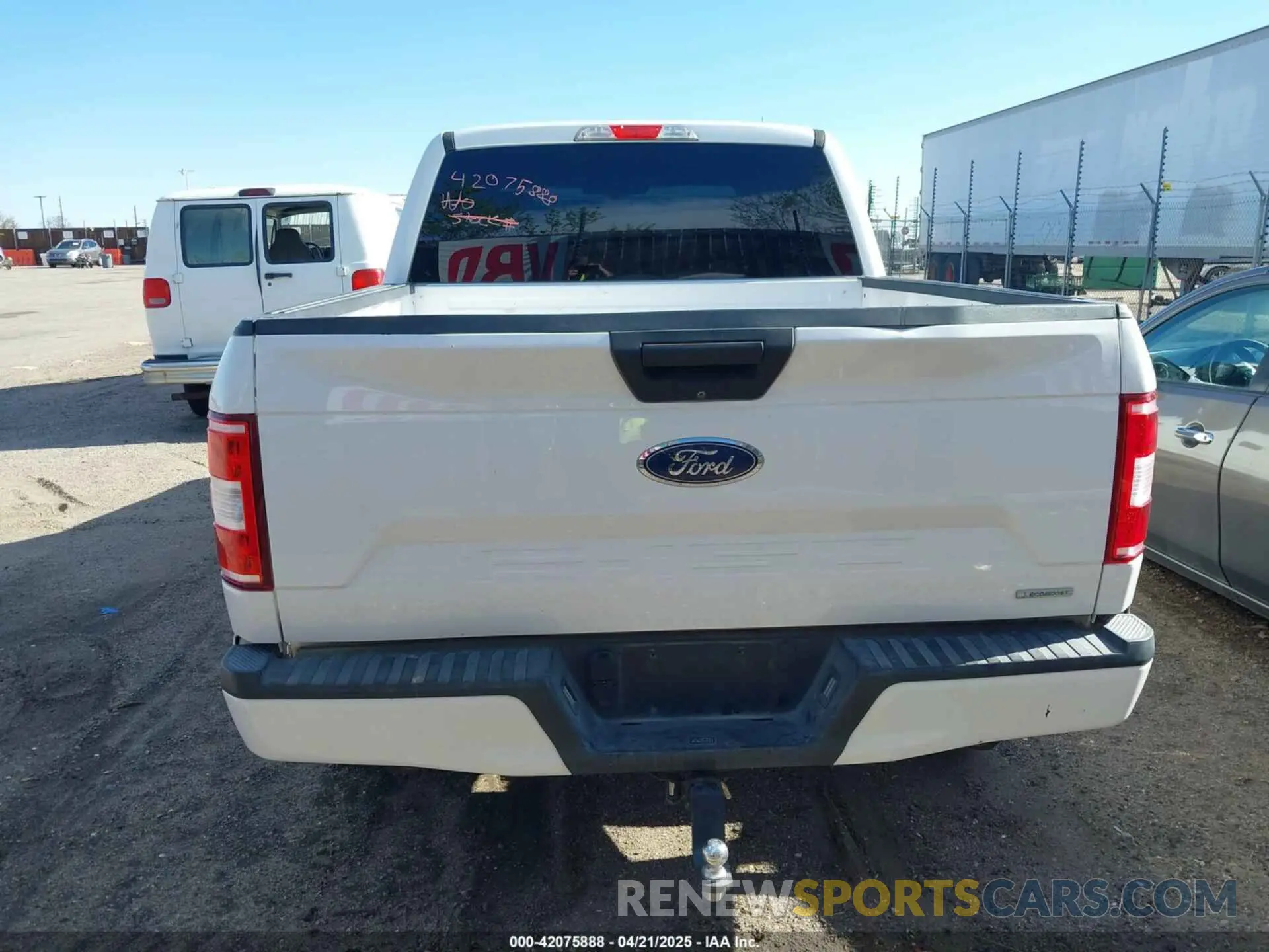16 Photograph of a damaged car 1FTEW1EP8KKC36578 FORD F-150 2019