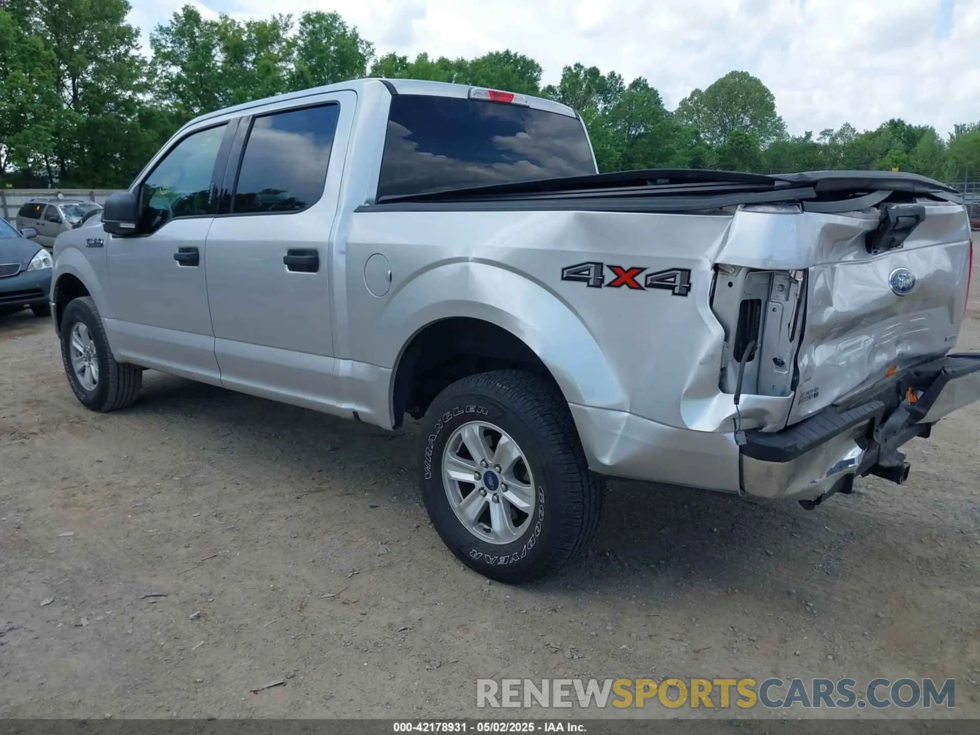 3 Photograph of a damaged car 1FTEW1EPXKFD43611 FORD F-150 2019