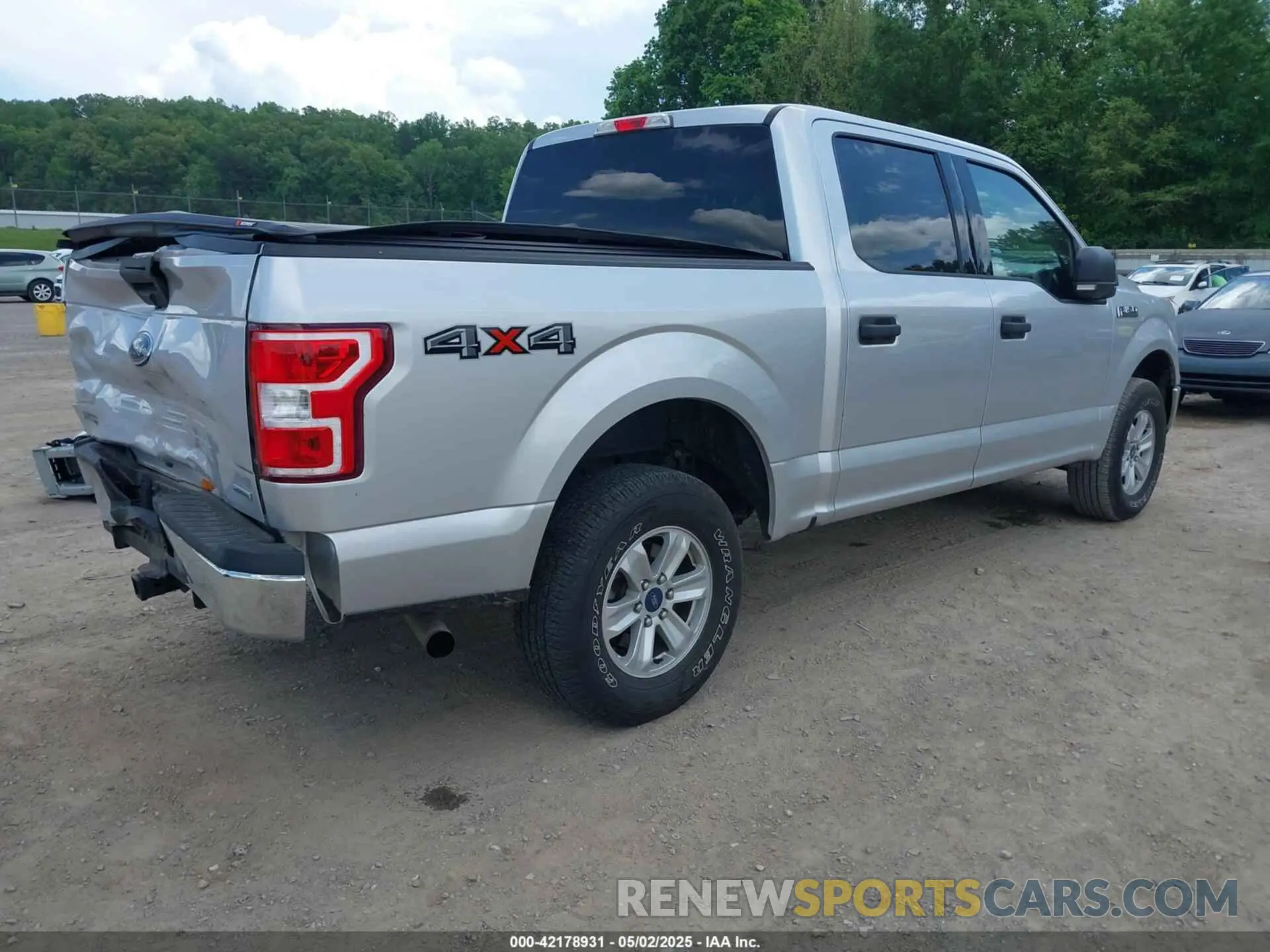 4 Photograph of a damaged car 1FTEW1EPXKFD43611 FORD F-150 2019