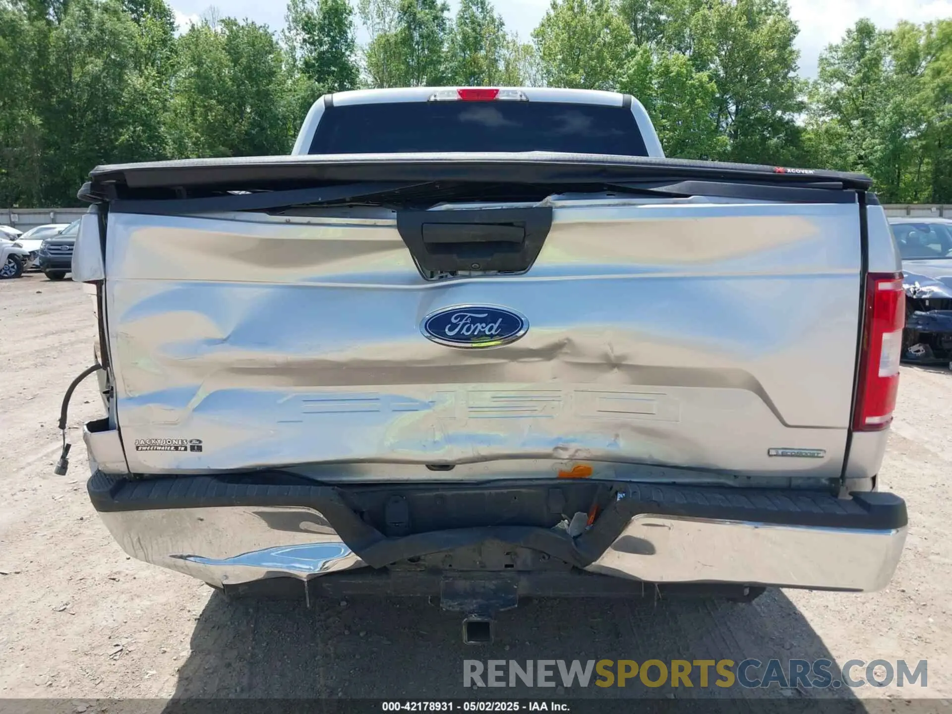 6 Photograph of a damaged car 1FTEW1EPXKFD43611 FORD F-150 2019