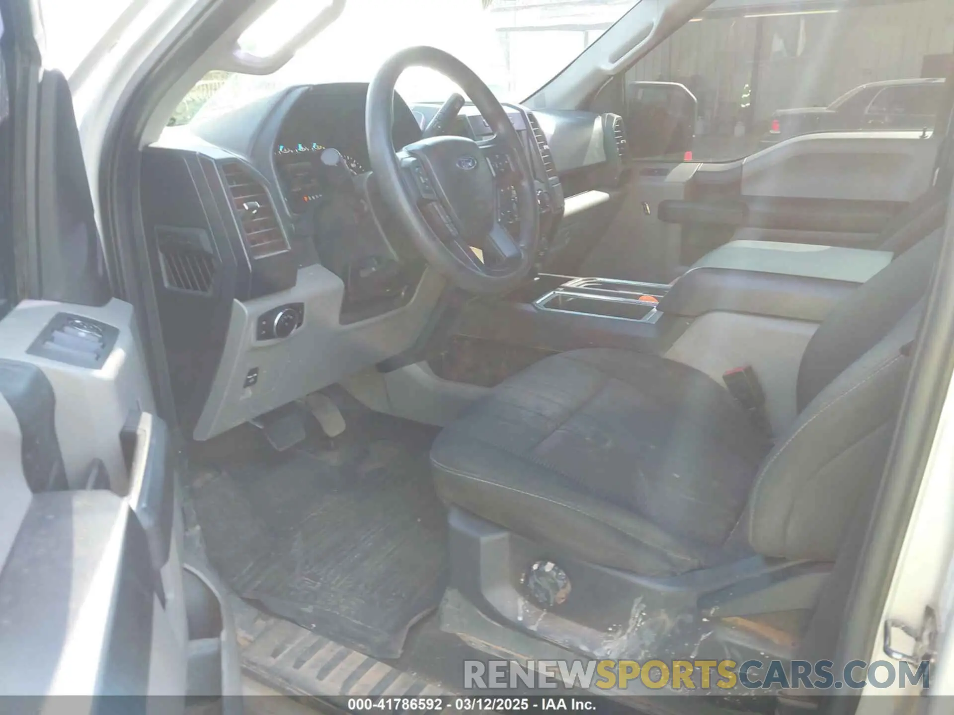 5 Photograph of a damaged car 1FTEW1EPXKKE73220 FORD F-150 2019