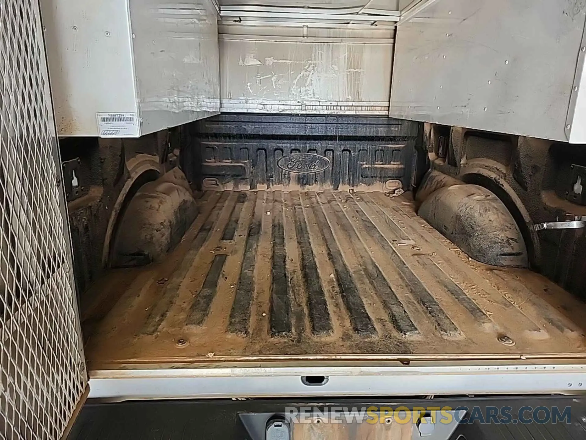 12 Фотография поврежденного автомобиля 1FTEX1C42KKE10554 FORD F-150 2019
