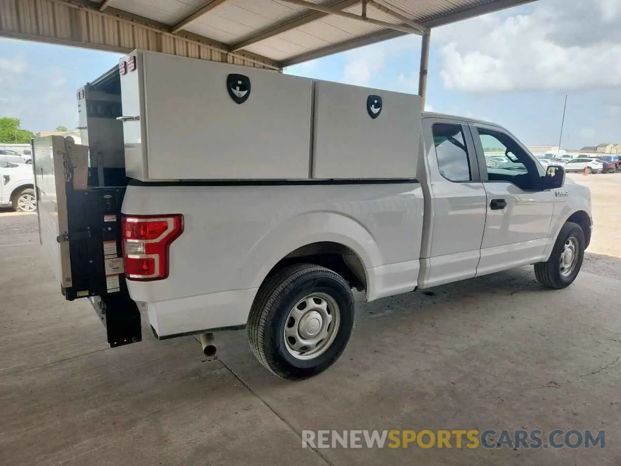 3 Photograph of a damaged car 1FTEX1C45KKE83479 FORD F-150 2019