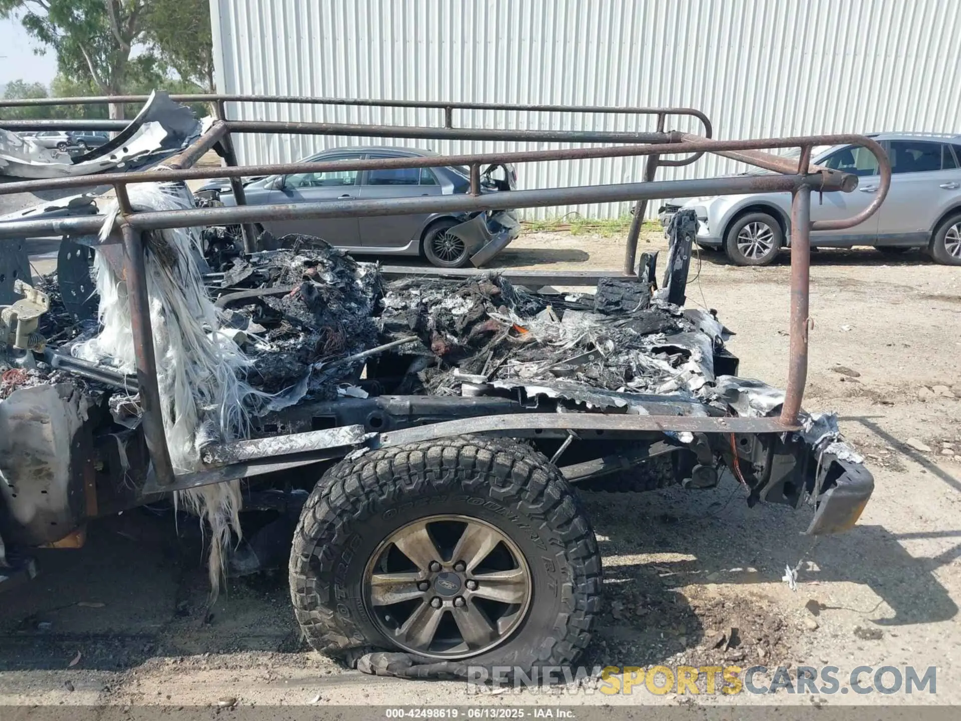 6 Photograph of a damaged car 1FTEX1CB3KKD64781 FORD F-150 2019