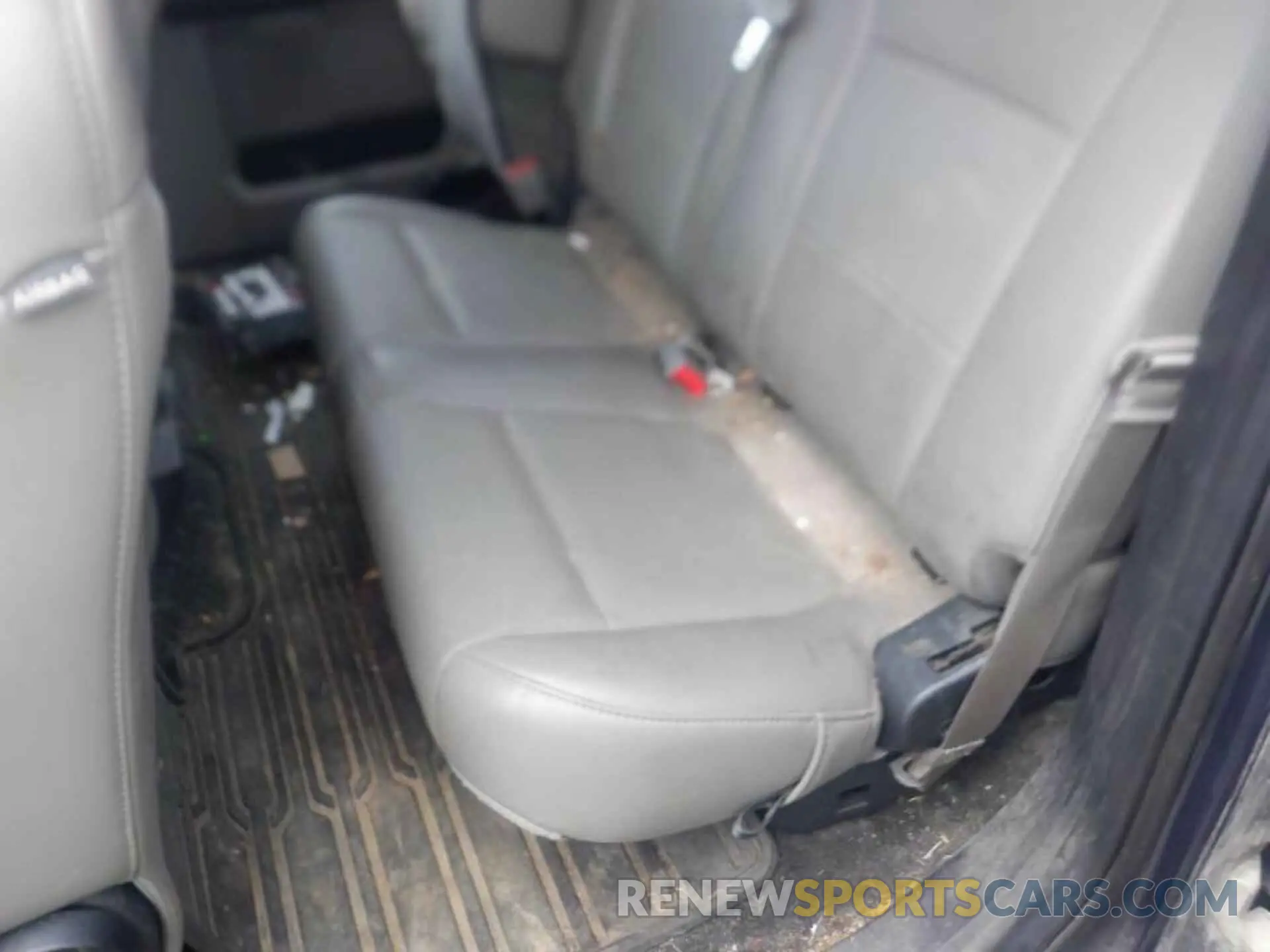 19 Photograph of a damaged car 1FTEX1EB0KFC32454 FORD F-150 2019