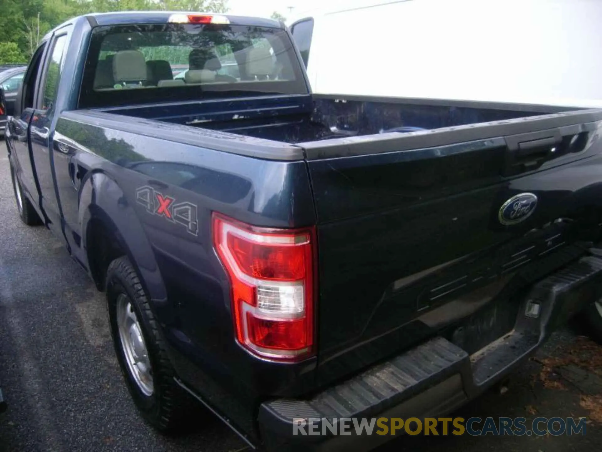 24 Photograph of a damaged car 1FTEX1EB0KFC32454 FORD F-150 2019