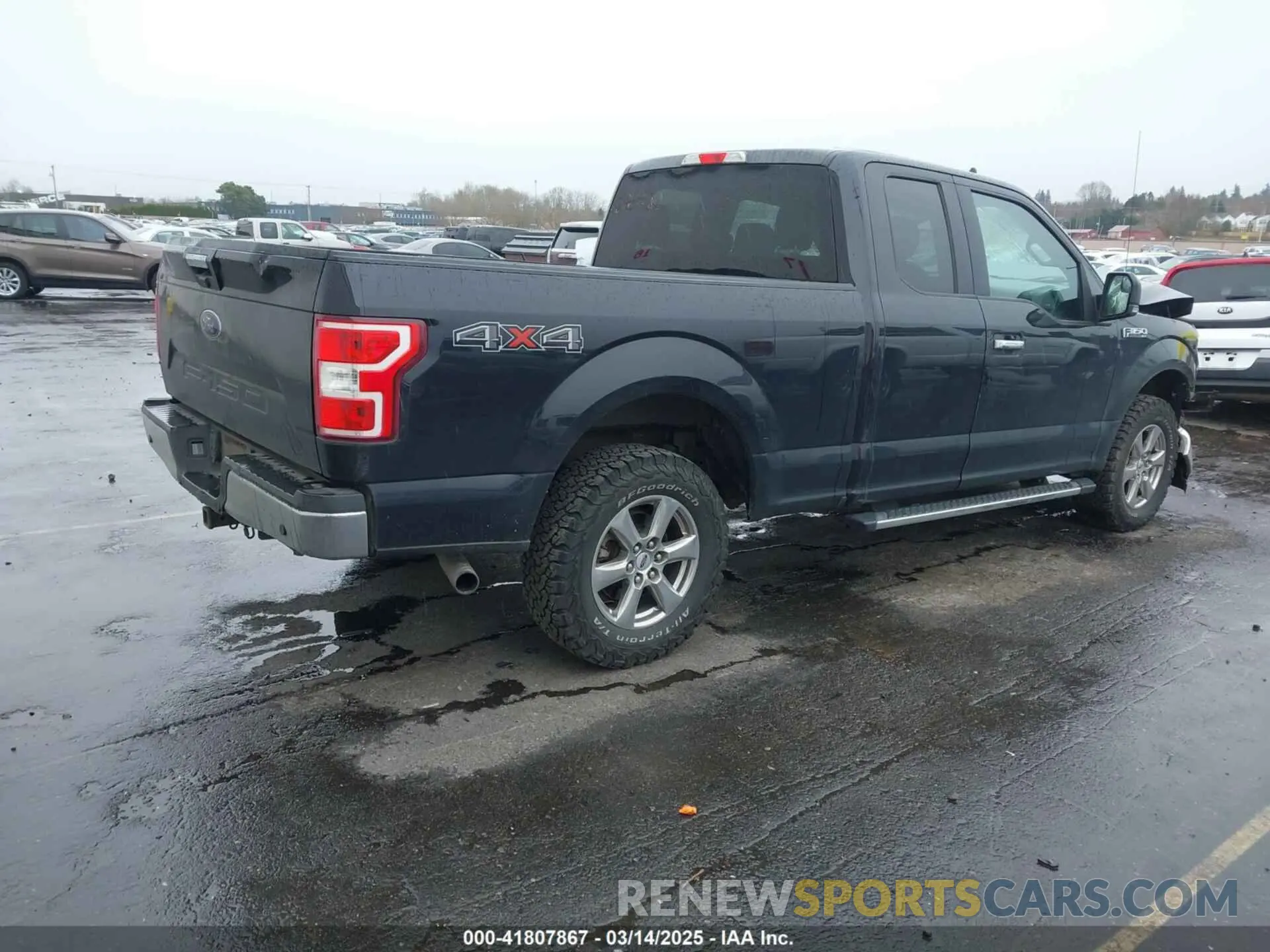 4 Photograph of a damaged car 1FTEX1EB2KKE51228 FORD F-150 2019