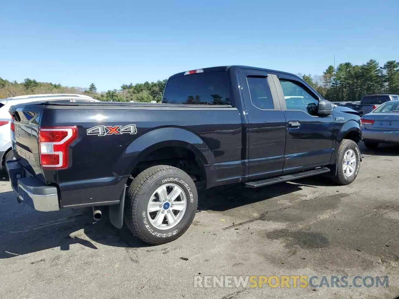 3 Photograph of a damaged car 1FTEX1EB4KKE43566 FORD F-150 2019