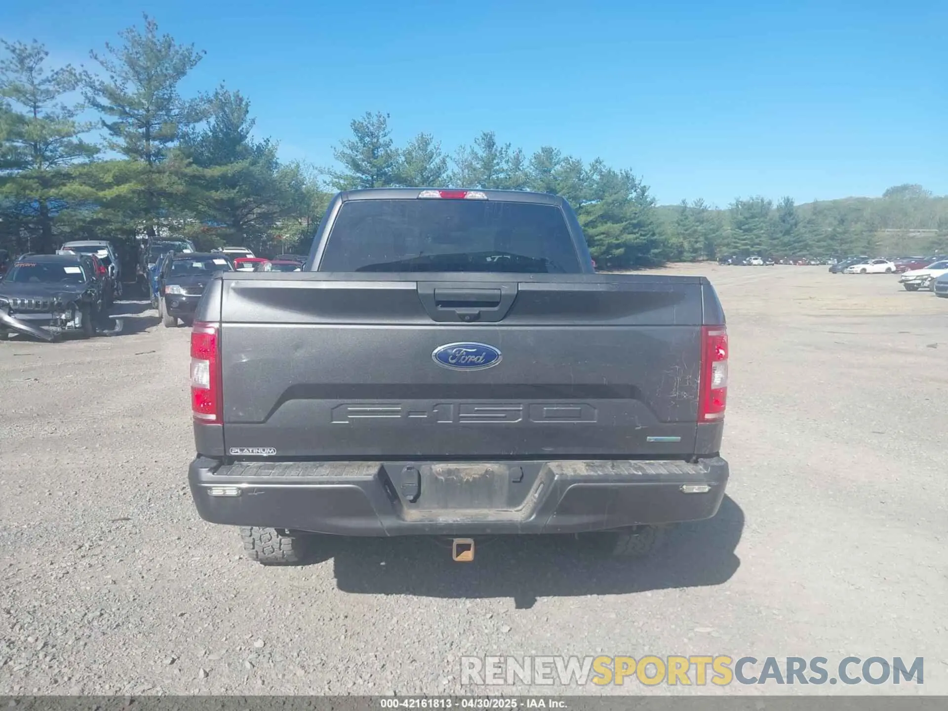 16 Photograph of a damaged car 1FTEX1EP1KKC64106 FORD F-150 2019