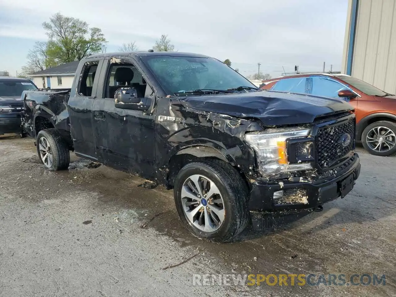 4 Photograph of a damaged car 1FTEX1EP2KKC58525 FORD F-150 2019