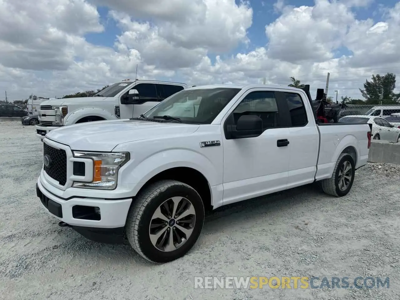 2 Photograph of a damaged car 1FTEX1EP6KKF02824 FORD F-150 2019