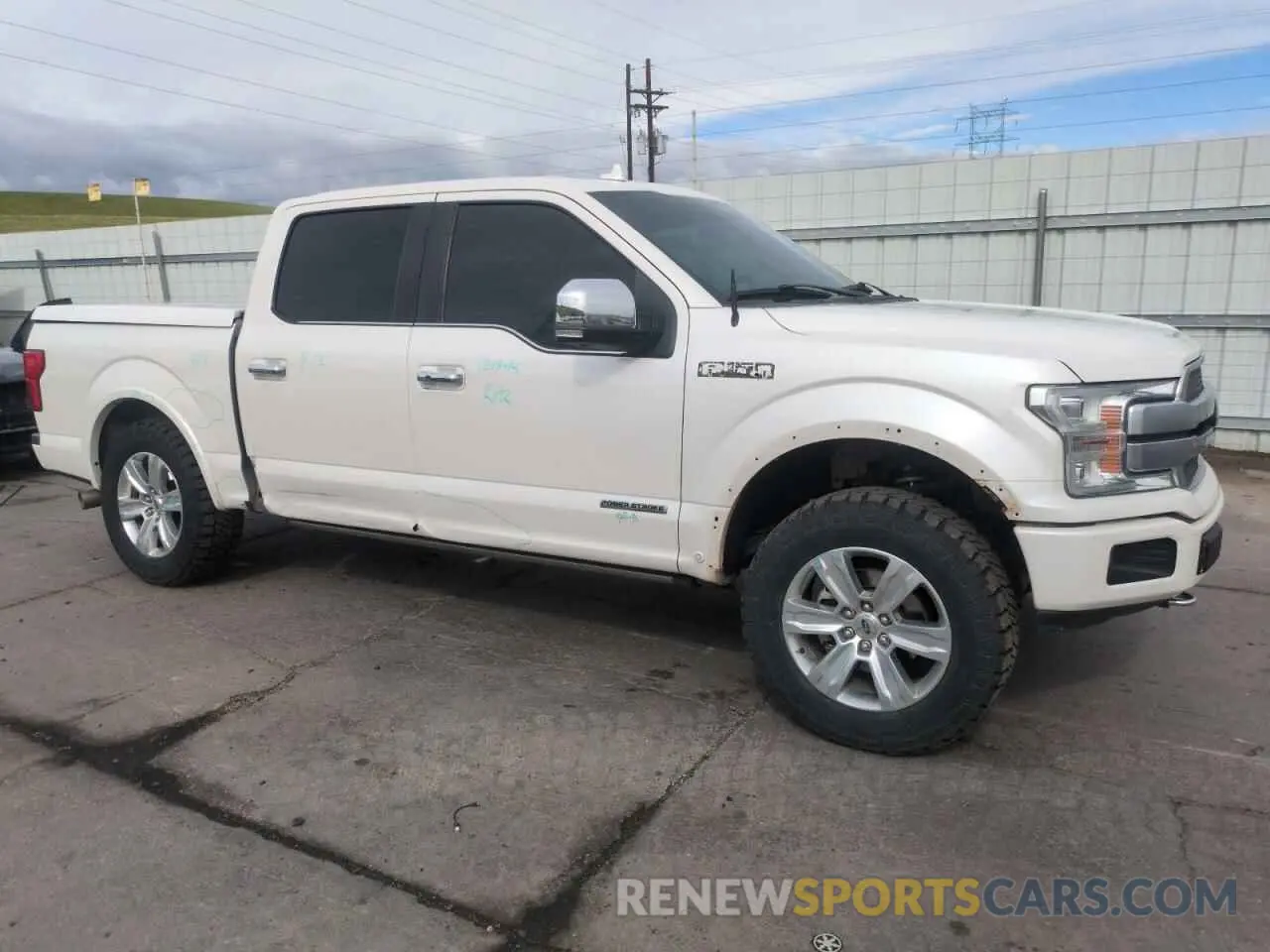 4 Photograph of a damaged car 1FTFW1E16KFA96183 FORD F-150 2019