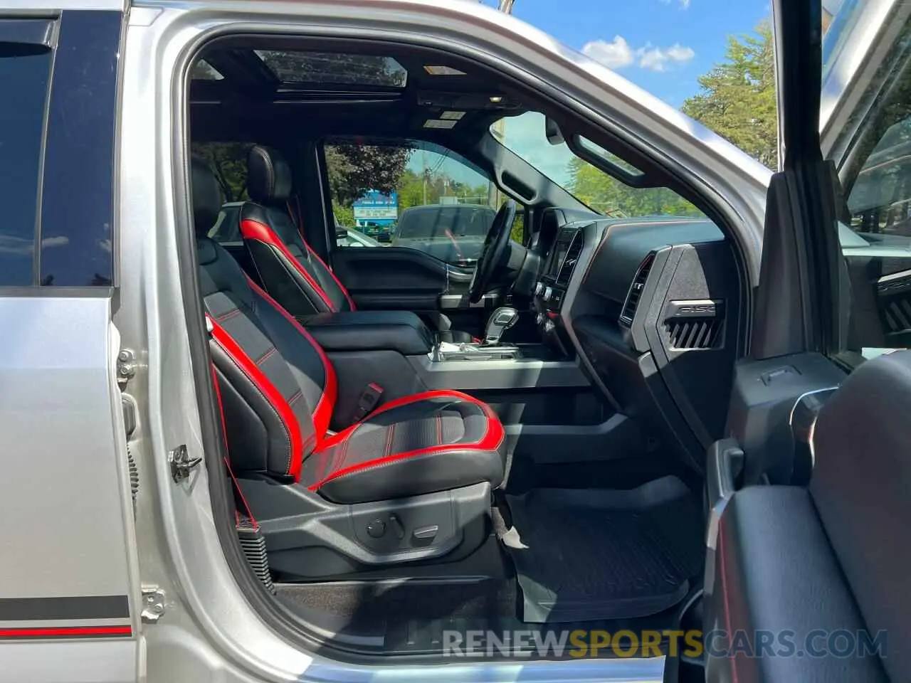 5 Photograph of a damaged car 1FTFW1E44KFC74506 FORD F-150 2019
