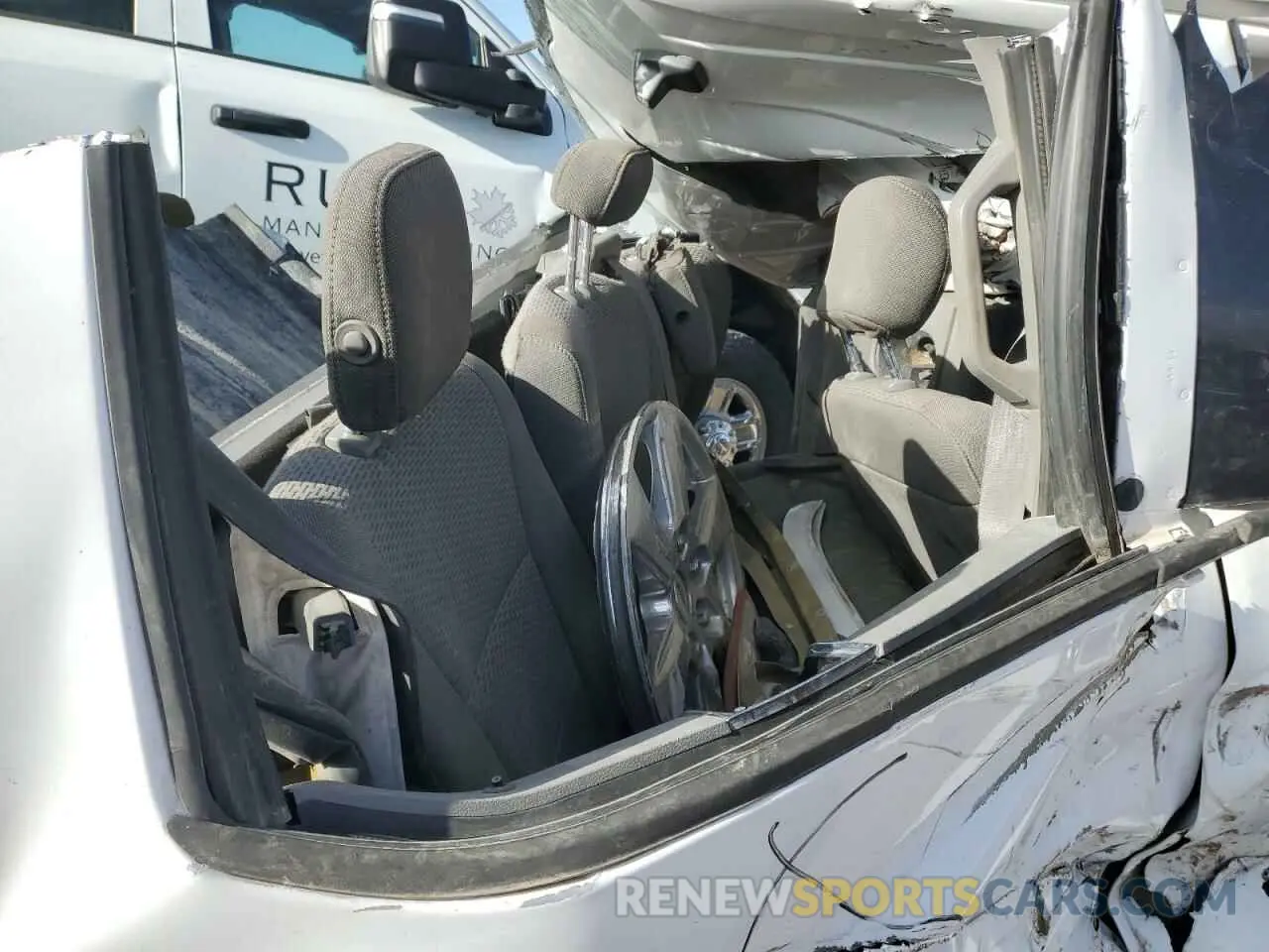10 Photograph of a damaged car 1FTFW1E44KKD63841 FORD F-150 2019