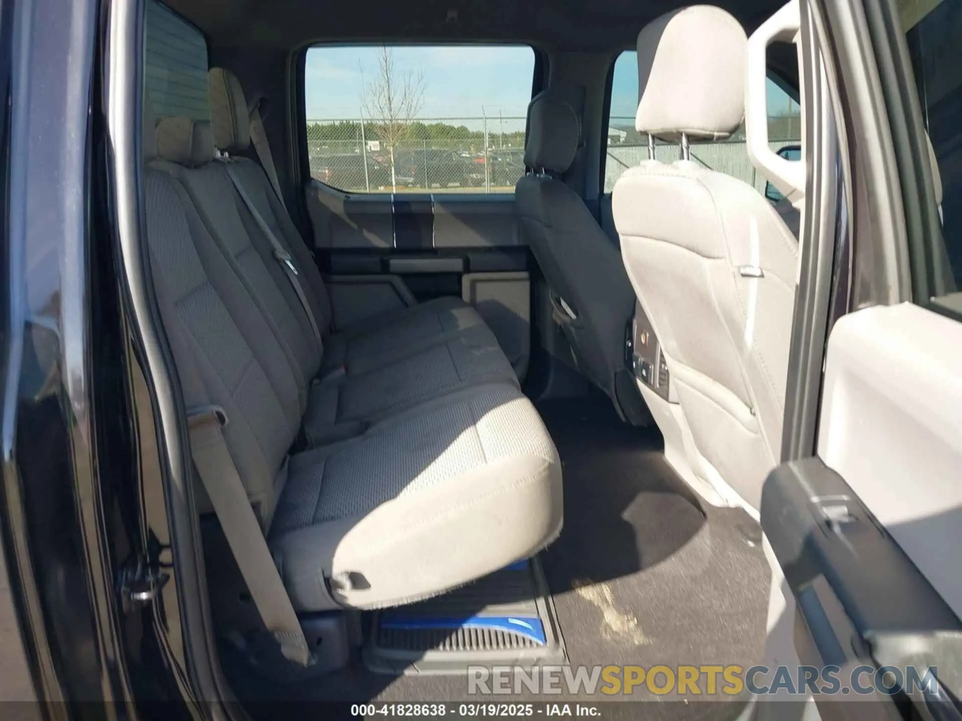 8 Photograph of a damaged car 1FTFW1E49KKD06454 FORD F-150 2019