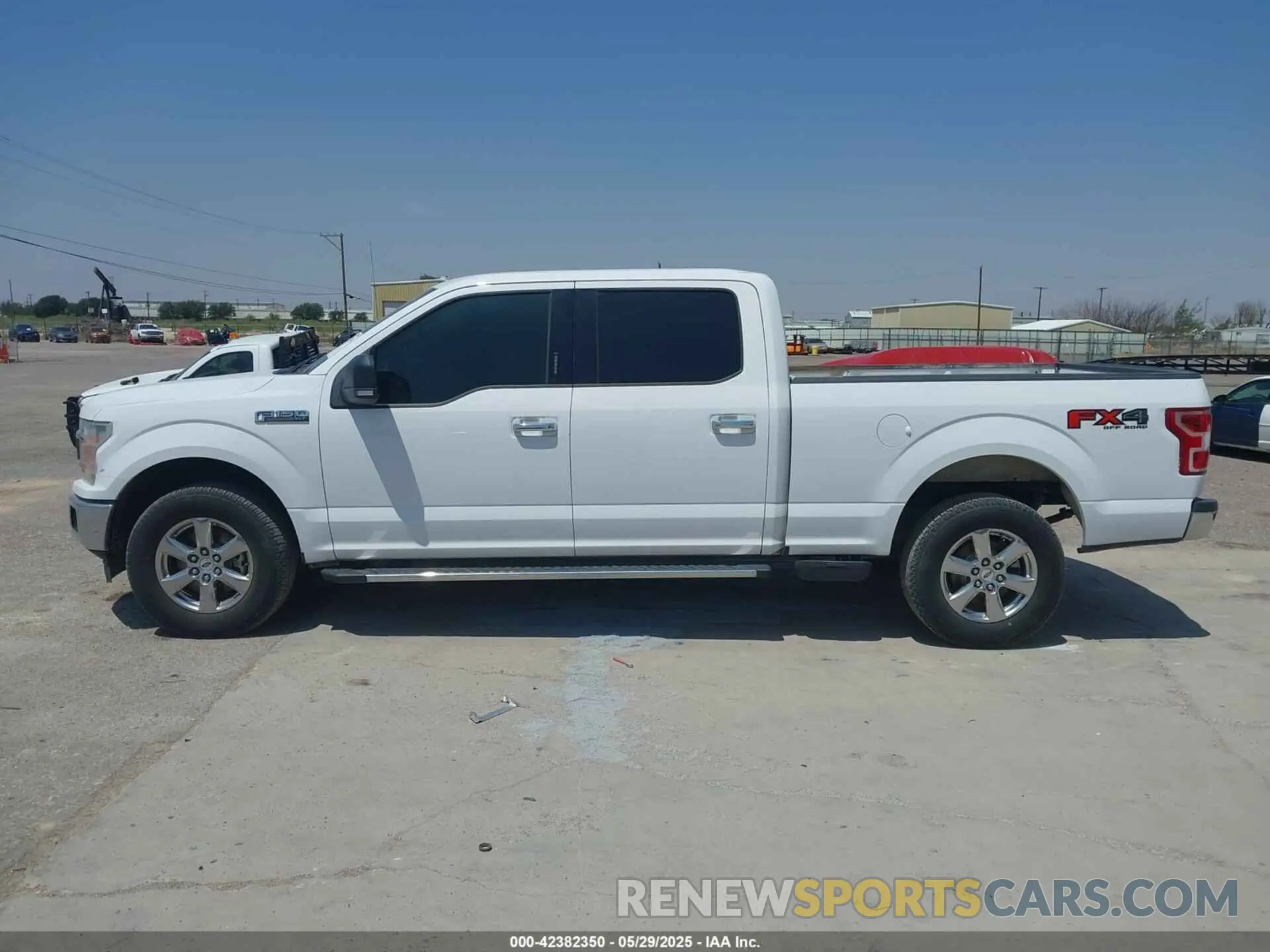 14 Photograph of a damaged car 1FTFW1E49KKE83103 FORD F-150 2019