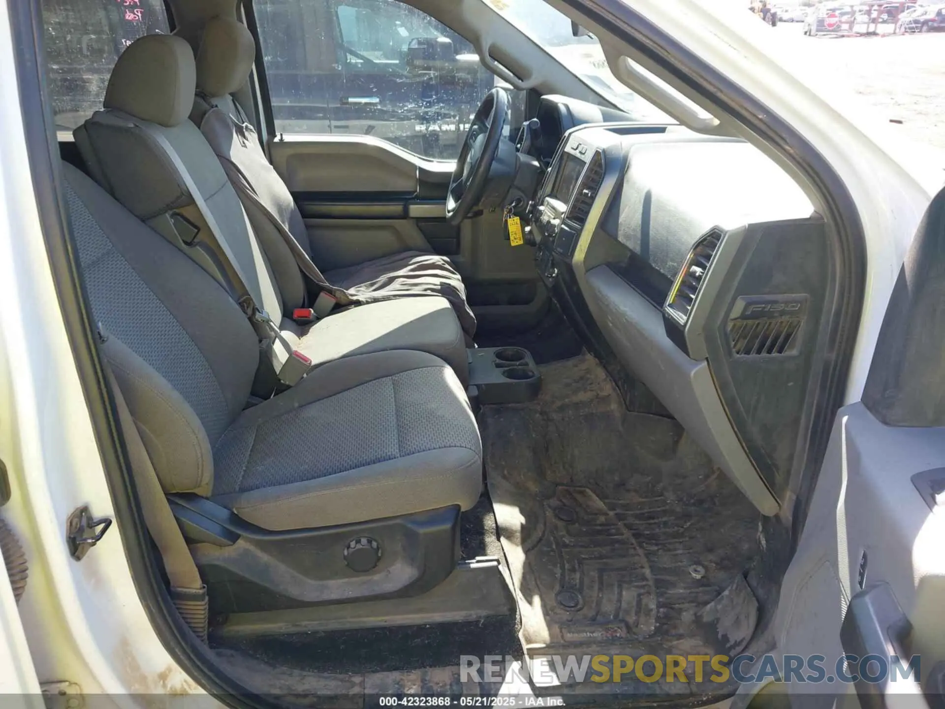 5 Photograph of a damaged car 1FTFW1E4XKKD39589 FORD F-150 2019