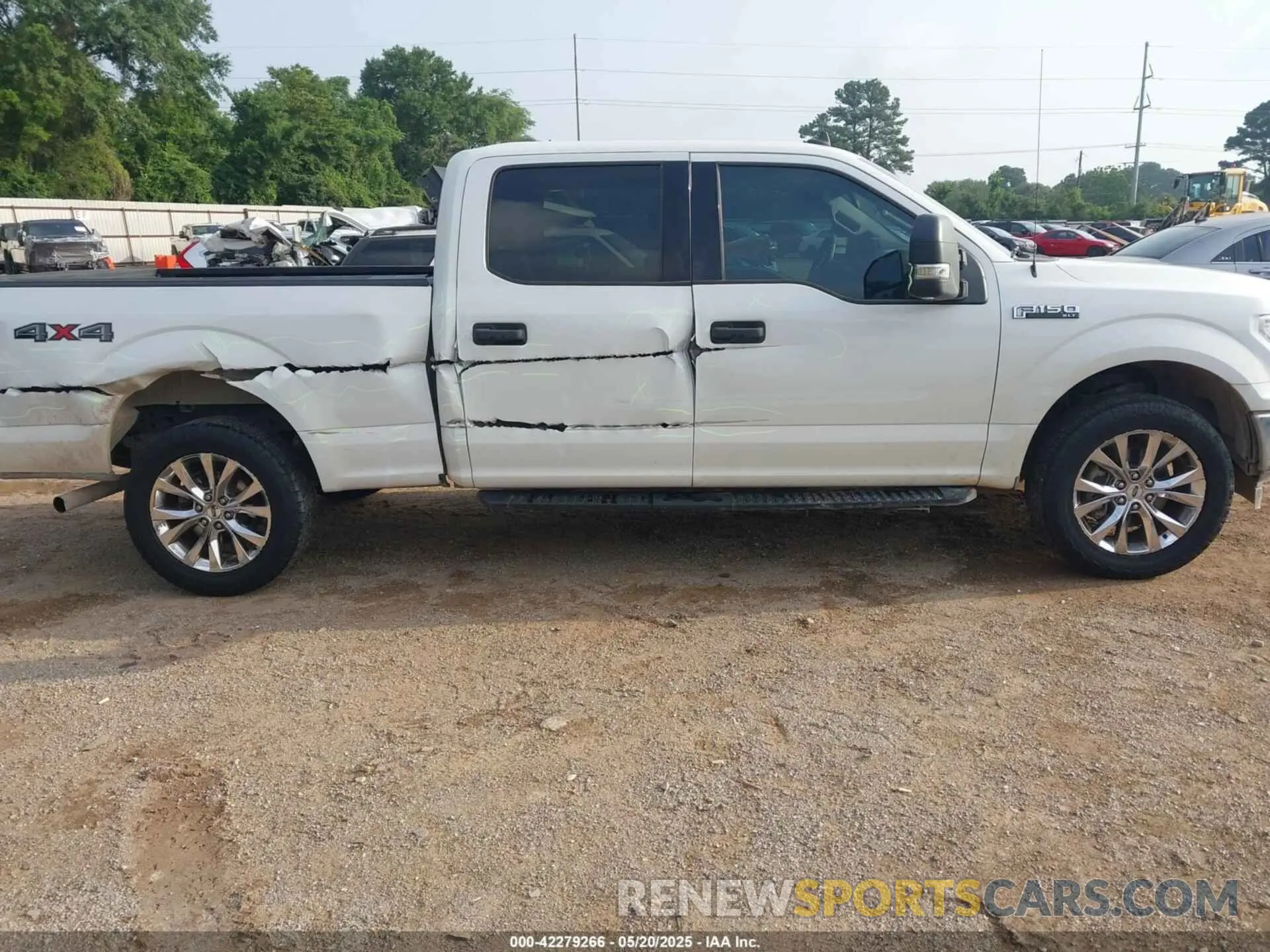 13 Фотография поврежденного автомобиля 1FTFW1E50KFB63962 FORD F-150 2019