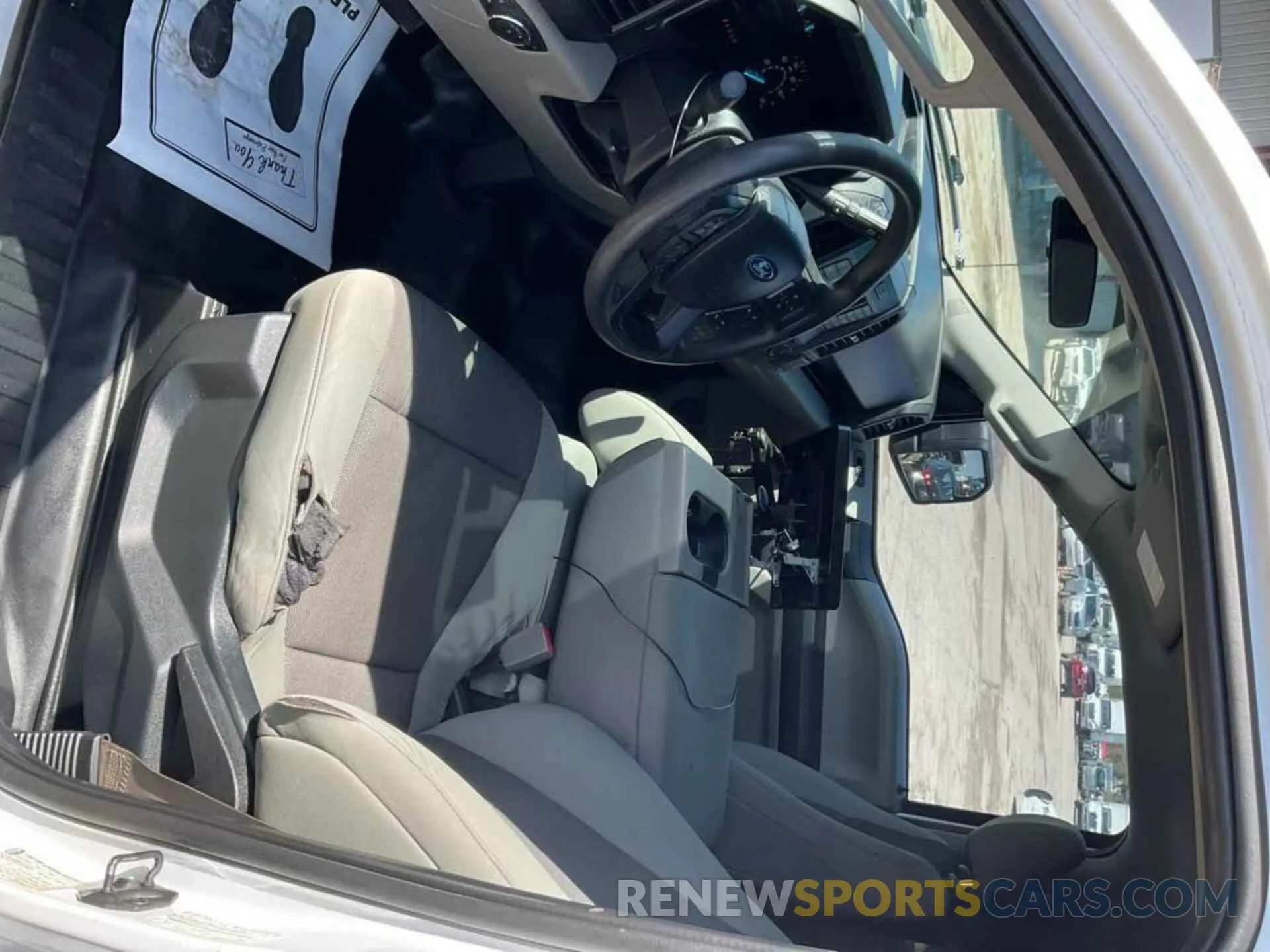 27 Photograph of a damaged car 1FTFW1E51KKE63632 FORD F-150 2019