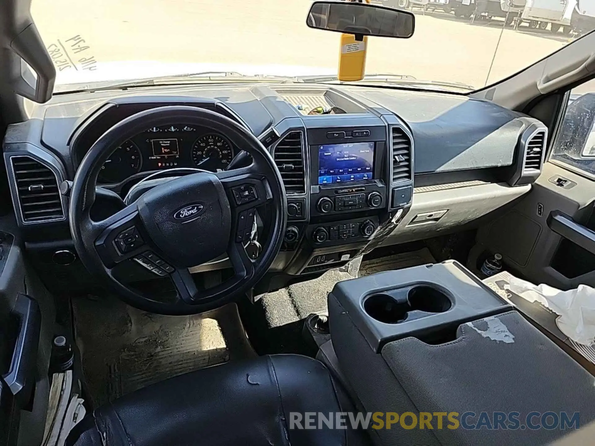18 Photograph of a damaged car 1FTFW1E54KKD56851 FORD F-150 2019