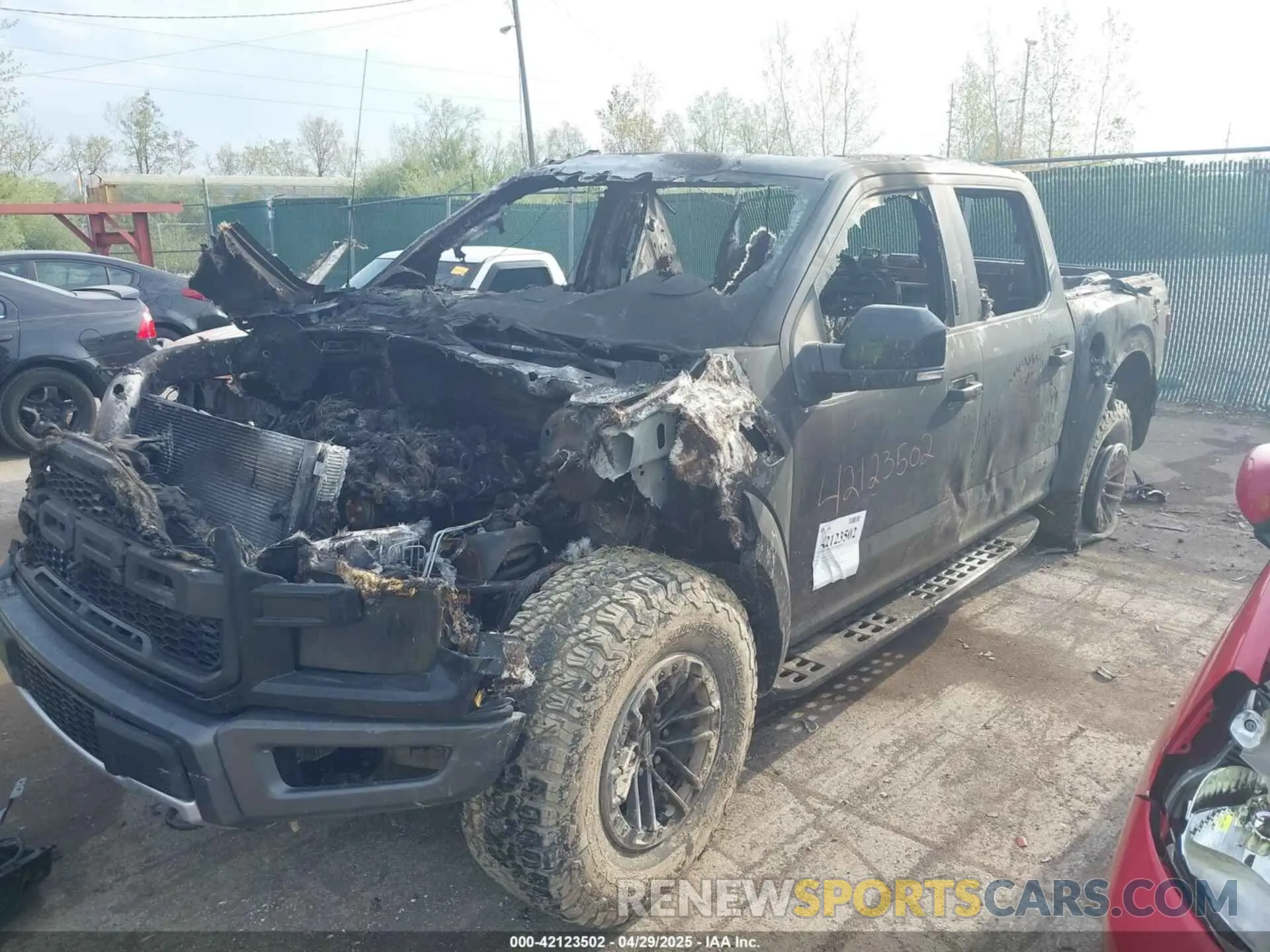 6 Photograph of a damaged car 1FTFW1RG0KFC81344 FORD F-150 2019