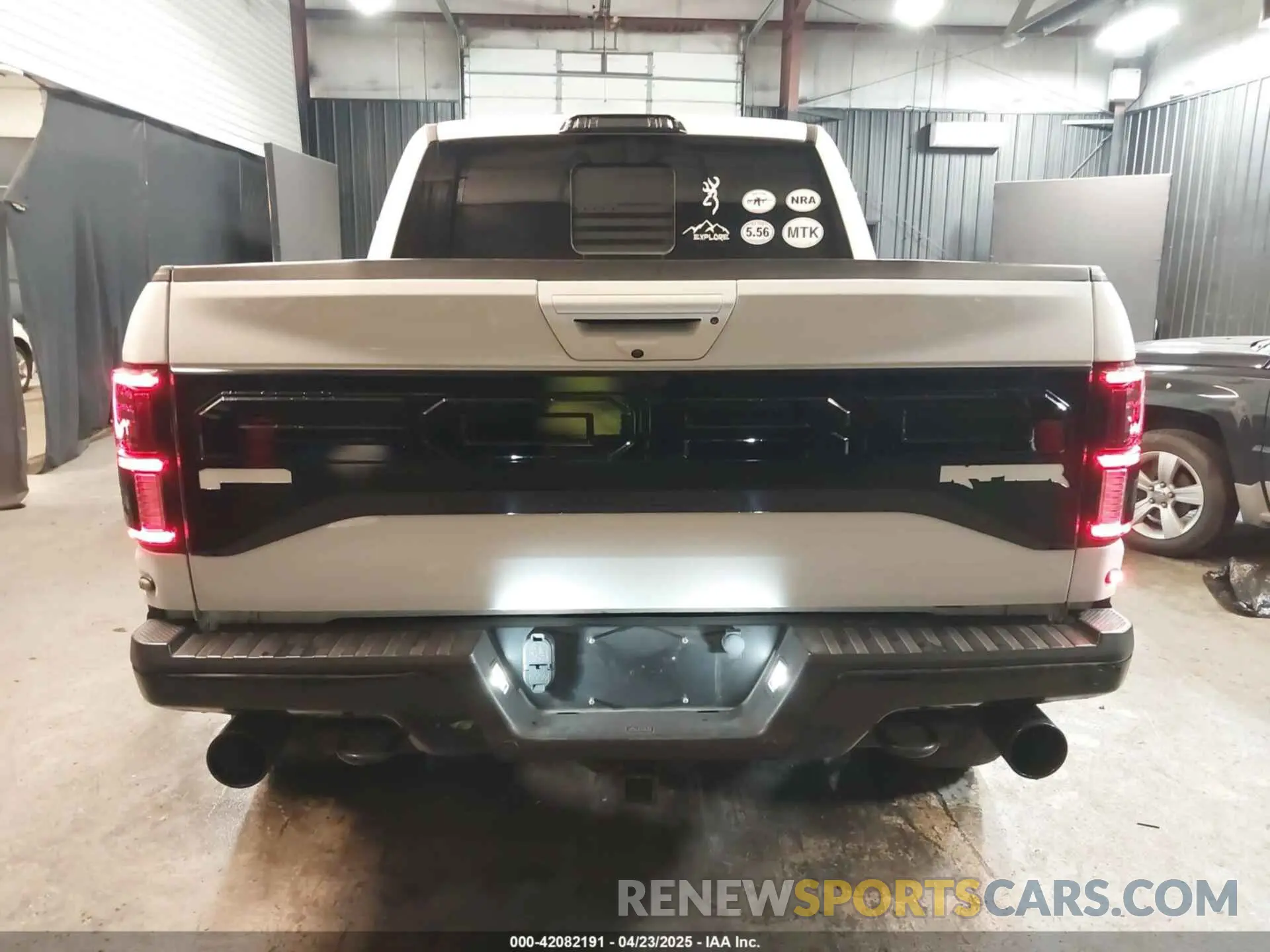 17 Фотография поврежденного автомобиля 1FTFW1RG3KFC98445 FORD F-150 2019