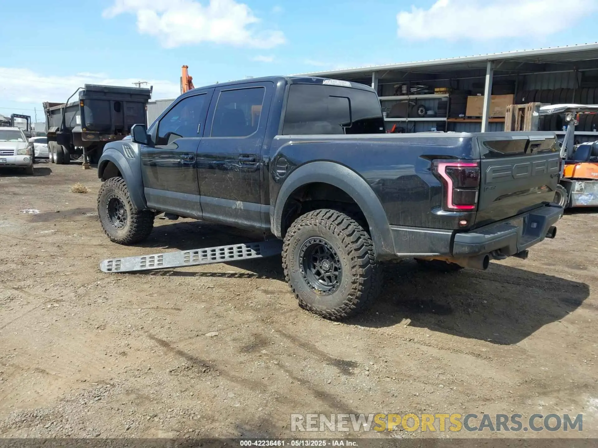 3 Photograph of a damaged car 1FTFW1RG5KFB36462 FORD F-150 2019