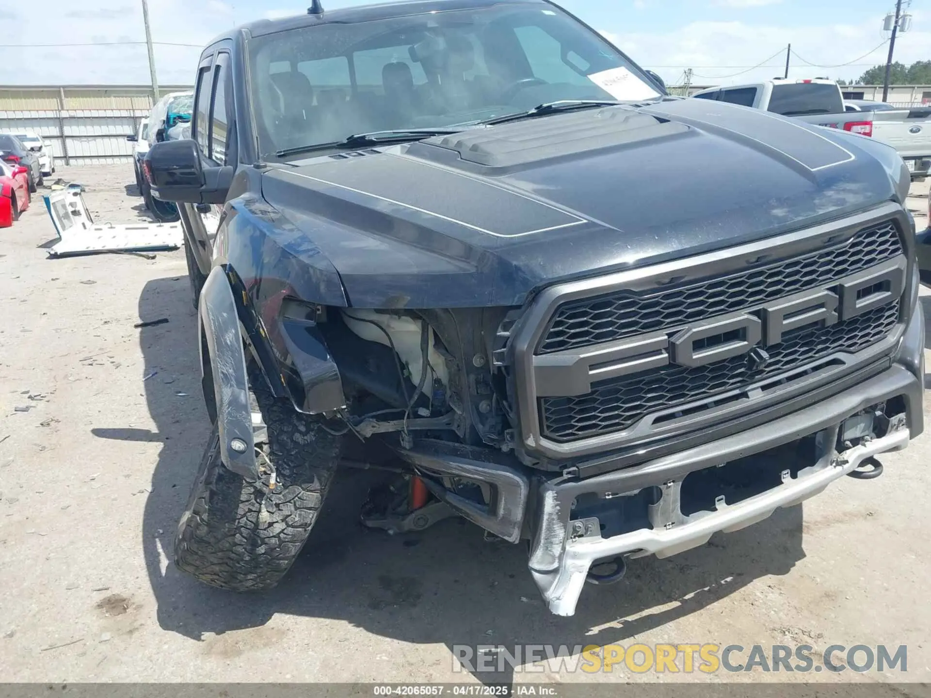 1 Фотография поврежденного автомобиля 1FTFW1RG6KFD00172 FORD F-150 2019
