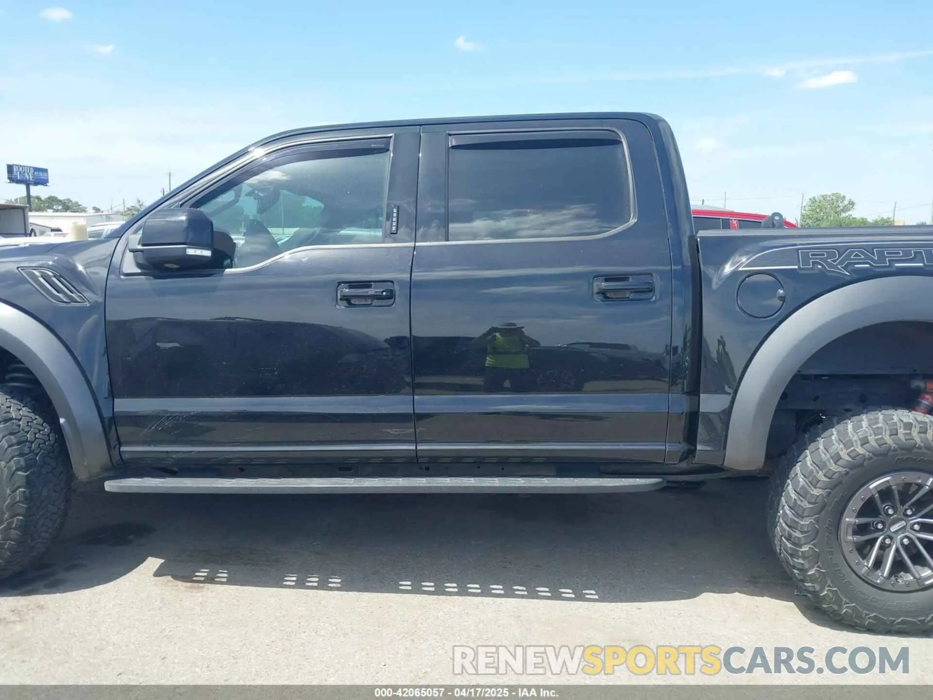 14 Фотография поврежденного автомобиля 1FTFW1RG6KFD00172 FORD F-150 2019