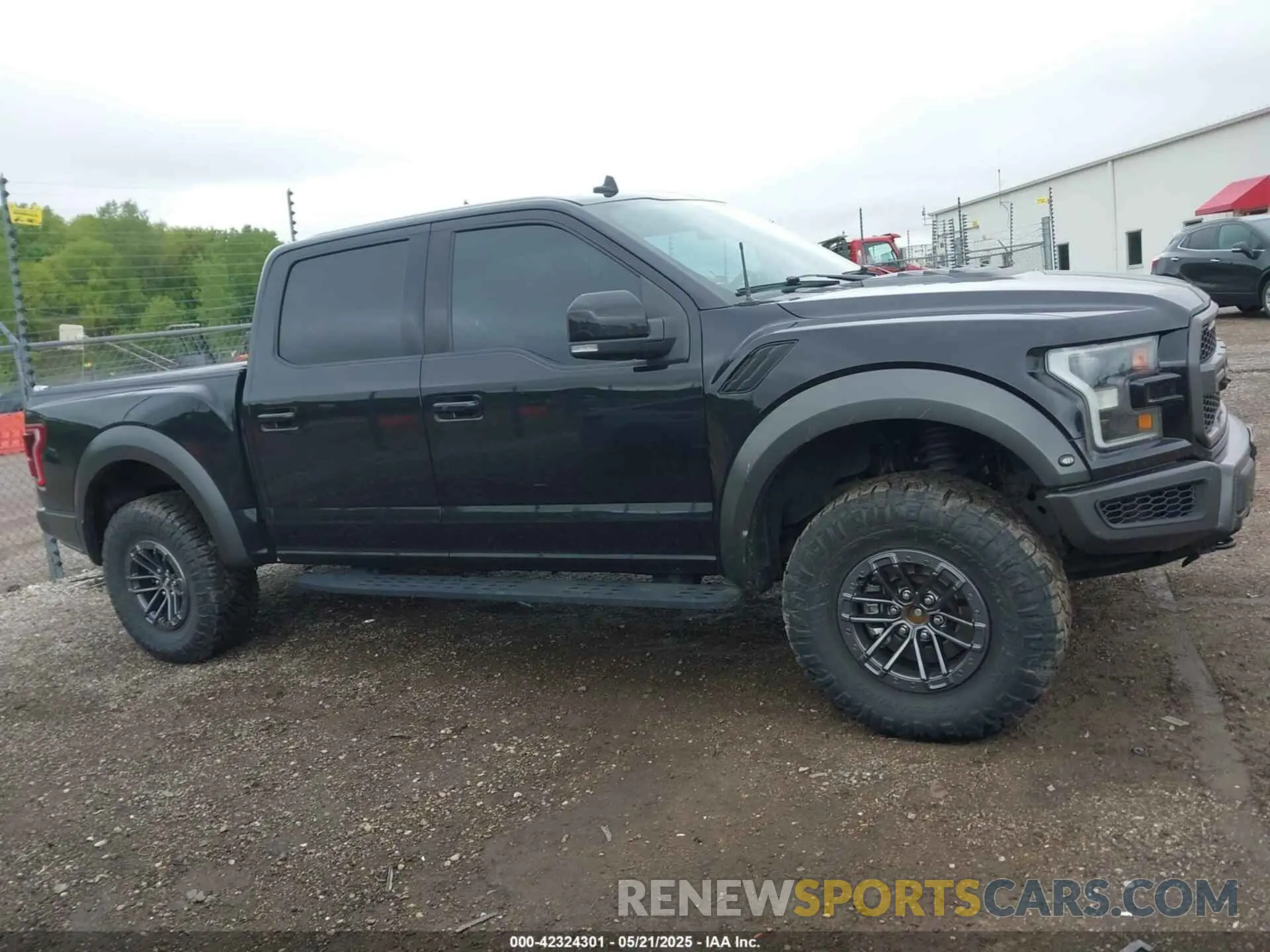 14 Photograph of a damaged car 1FTFW1RG8KFD42729 FORD F-150 2019