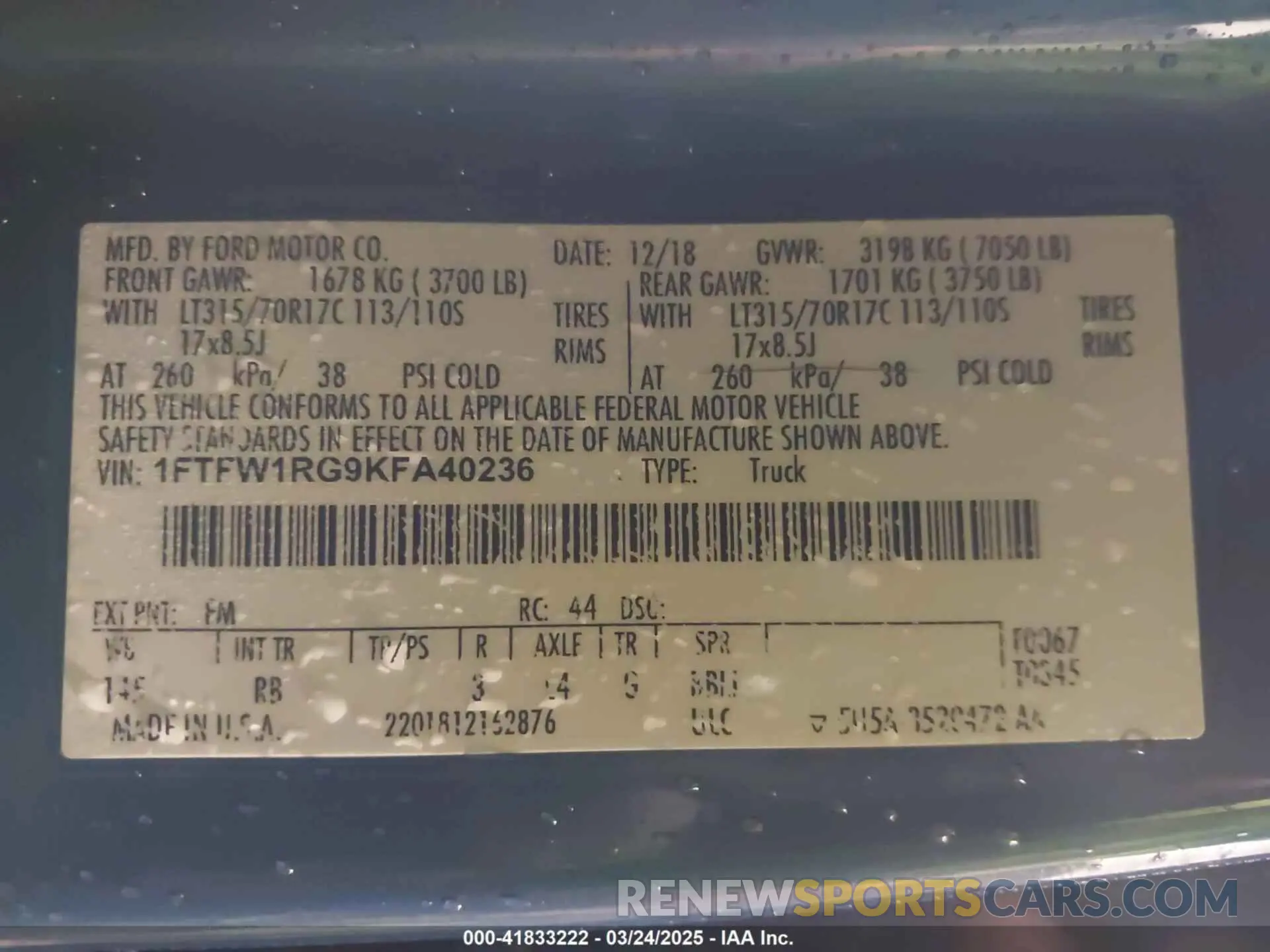 9 Photograph of a damaged car 1FTFW1RG9KFA40236 FORD F-150 2019