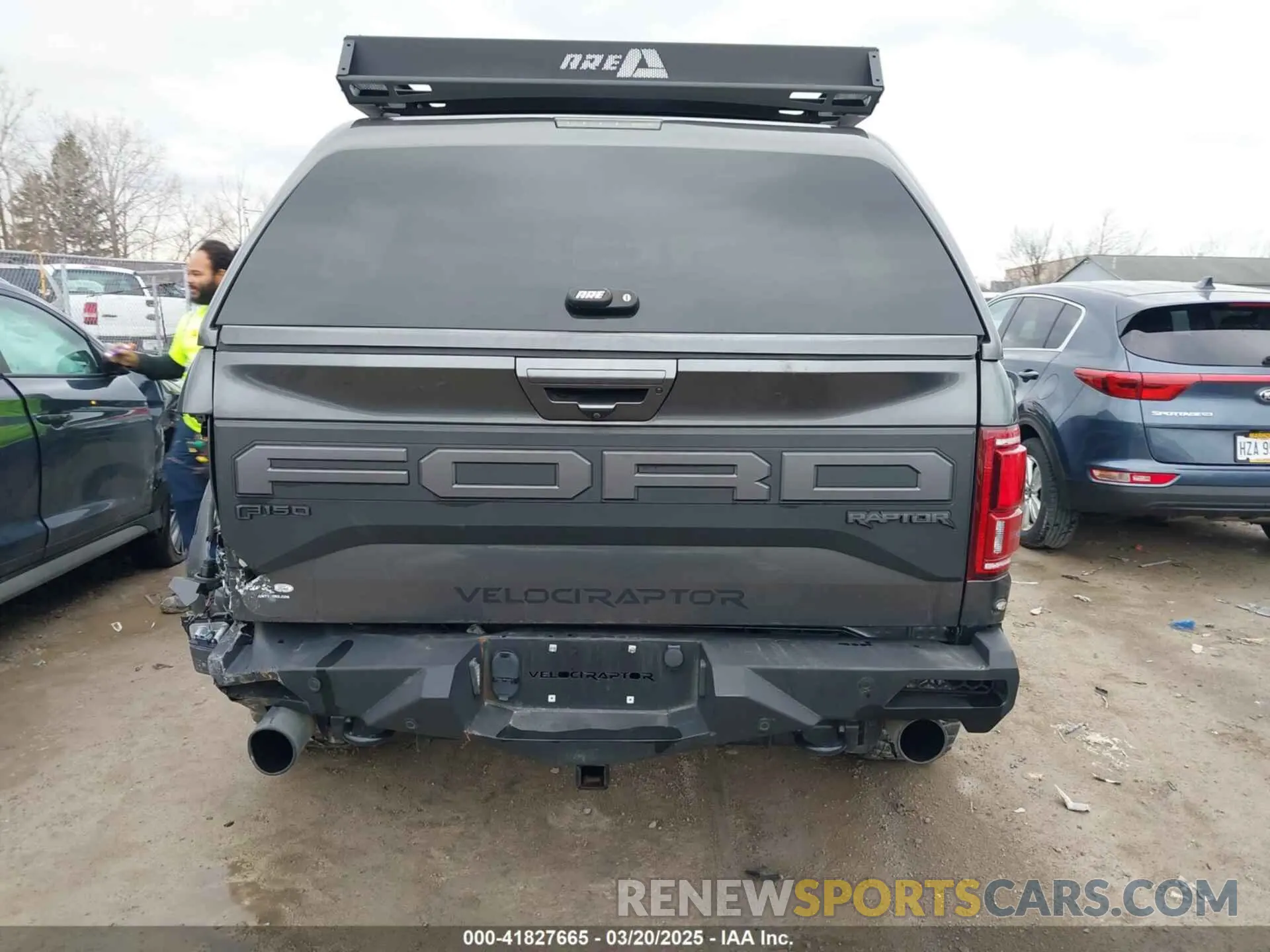 16 Photograph of a damaged car 1FTFW1RG9KFD00375 FORD F-150 2019