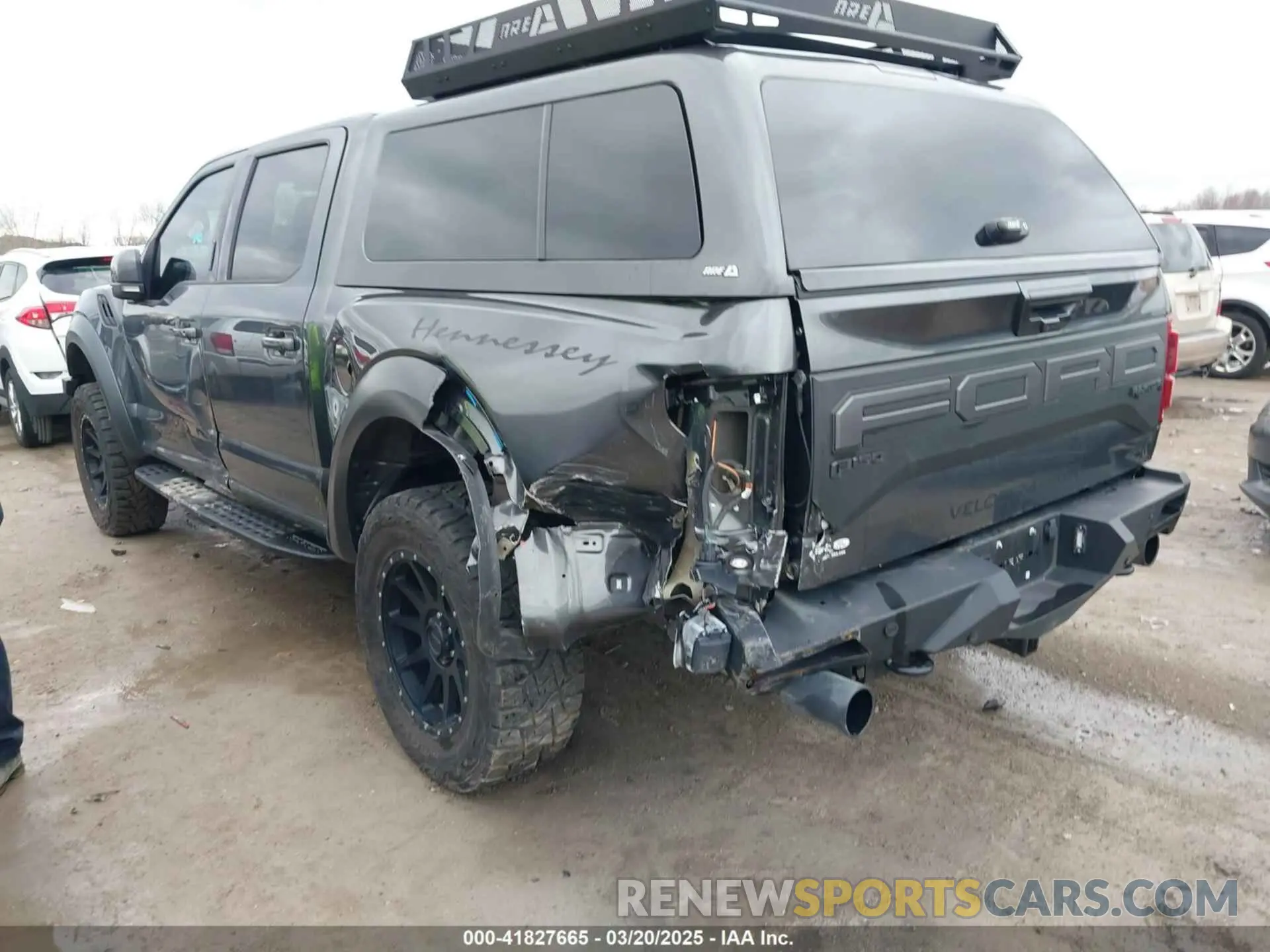 3 Photograph of a damaged car 1FTFW1RG9KFD00375 FORD F-150 2019