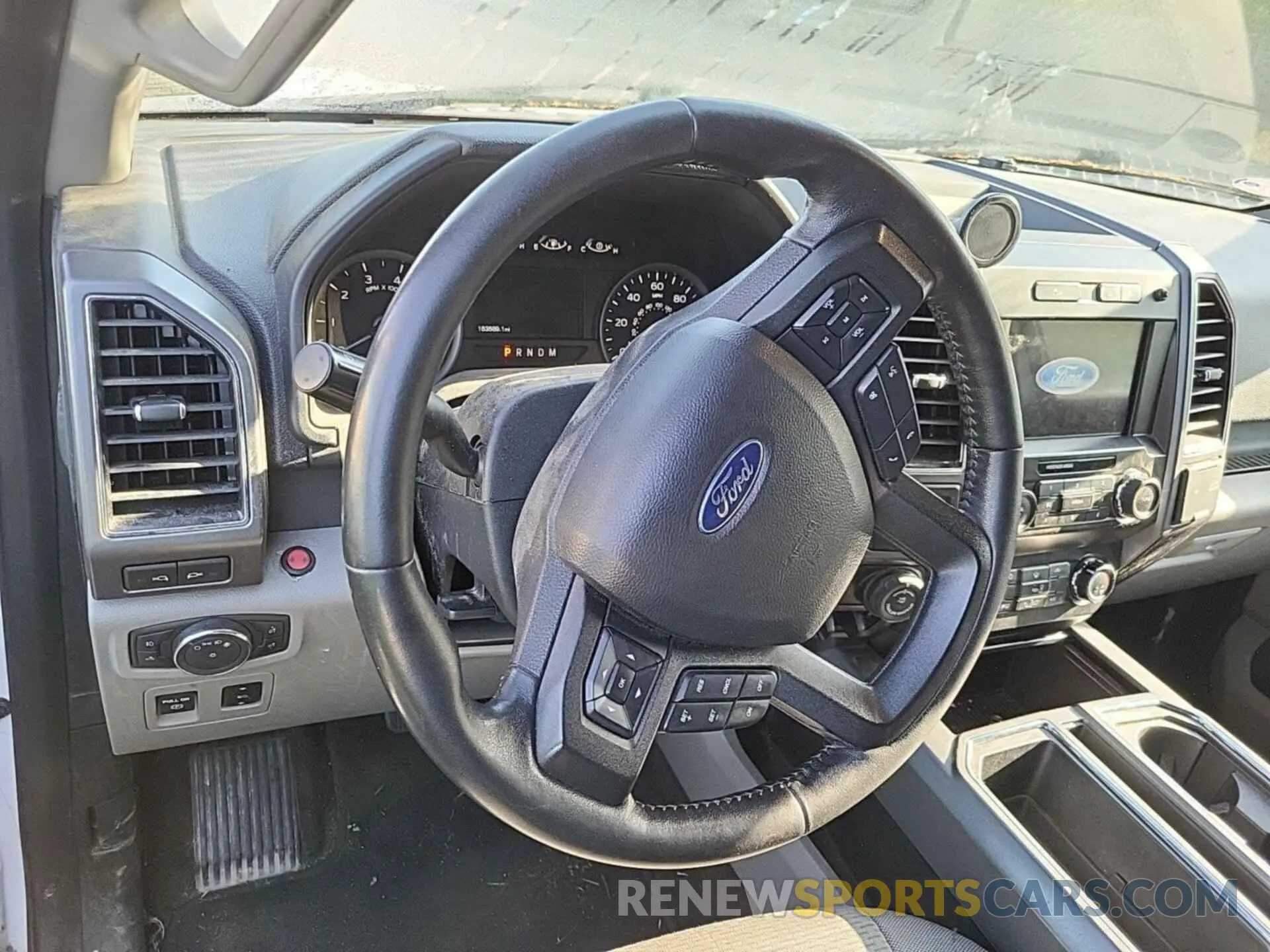 25 Photograph of a damaged car 1FTFX1C44KKE53054 FORD F-150 2019