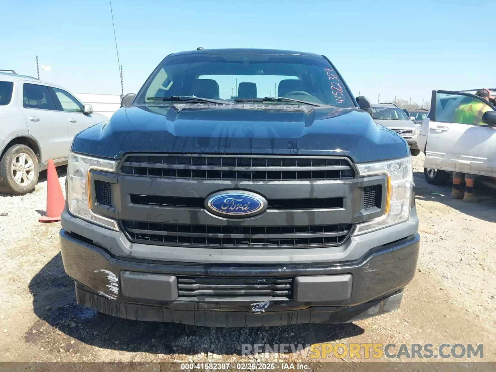 12 Фотография поврежденного автомобиля 1FTFX1C56KKC24108 FORD F-150 2019