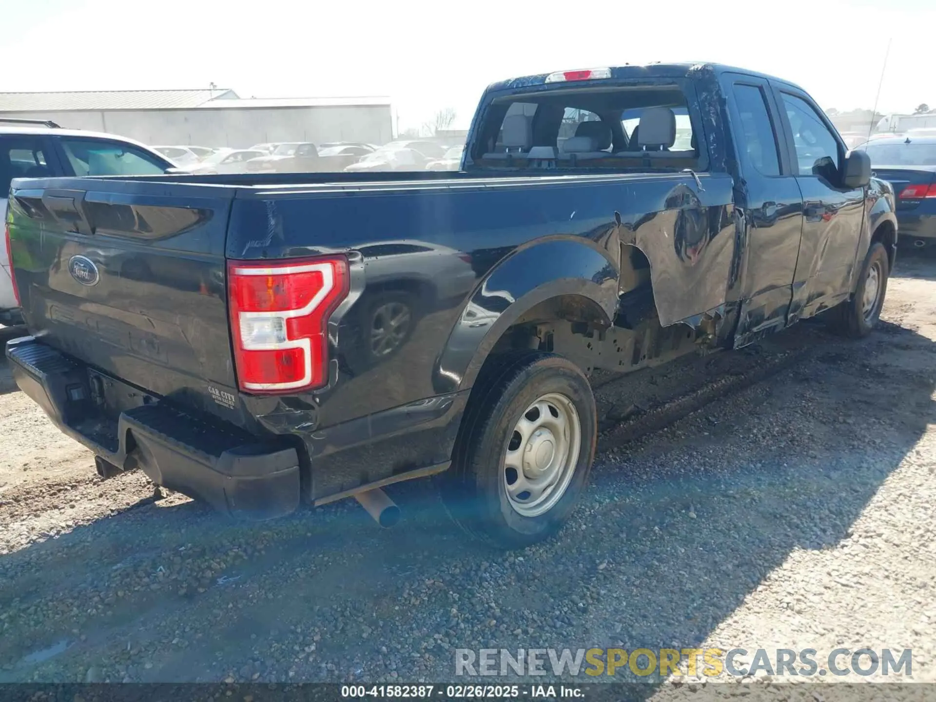 4 Фотография поврежденного автомобиля 1FTFX1C56KKC24108 FORD F-150 2019