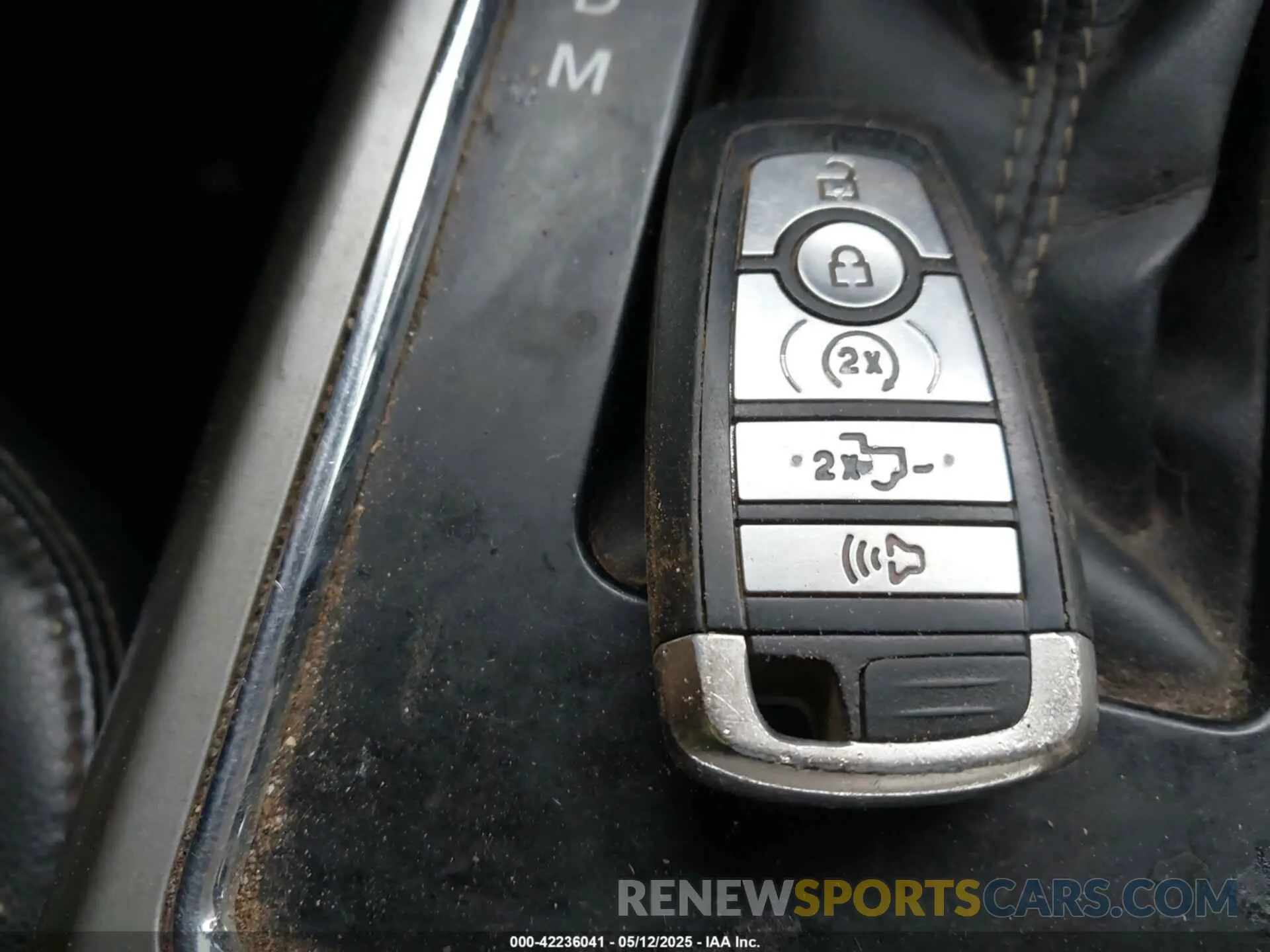 11 Photograph of a damaged car 1FTFX1E45KKD62811 FORD F-150 2019