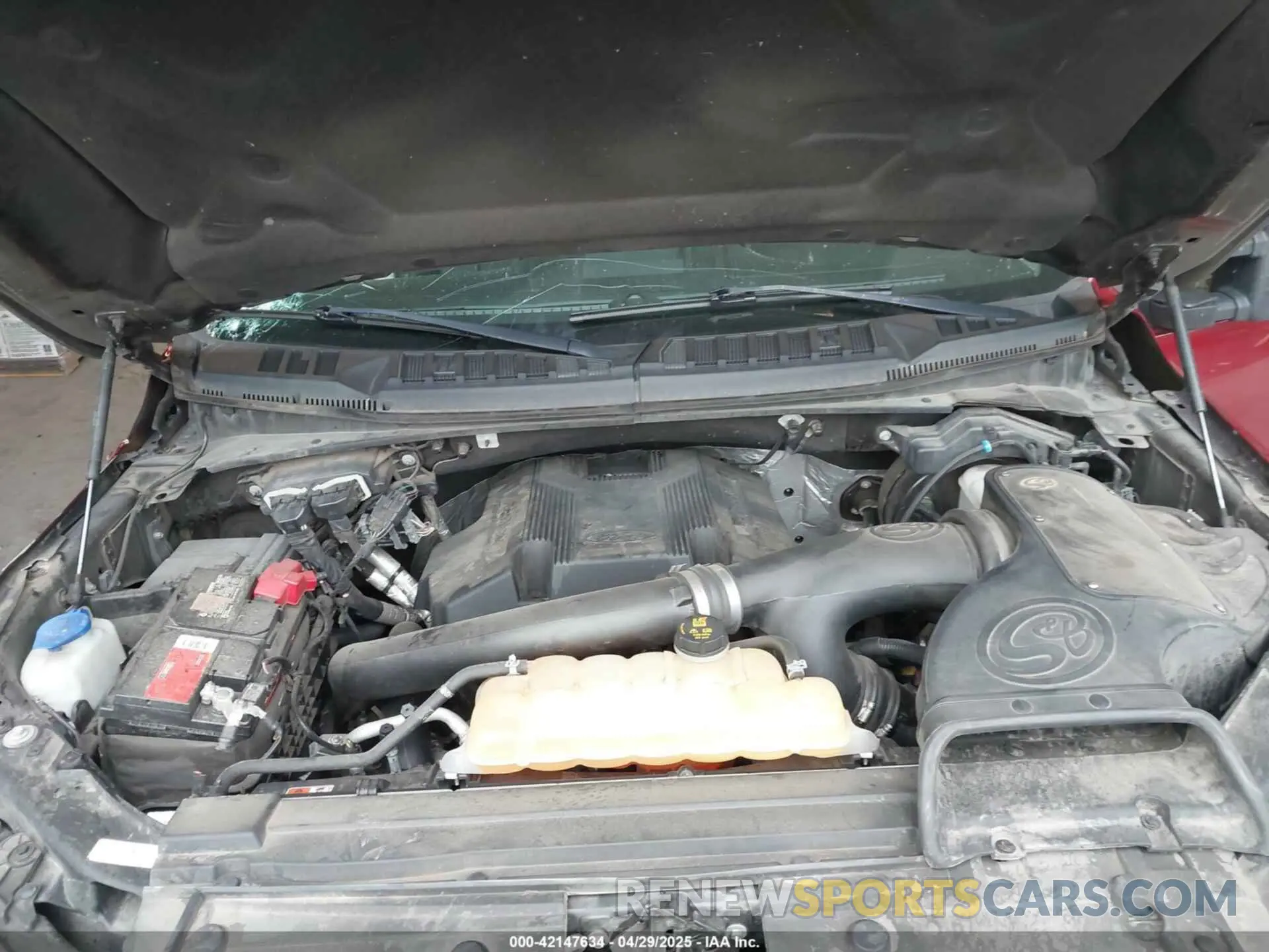 10 Photograph of a damaged car 1FTFX1E46KKC60997 FORD F-150 2019