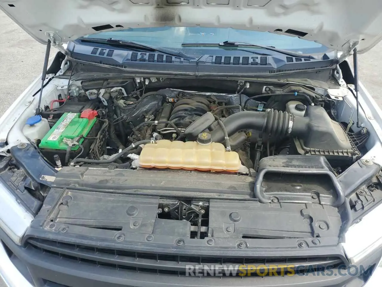 11 Photograph of a damaged car 1FTFX1E50KKE84713 FORD F-150 2019