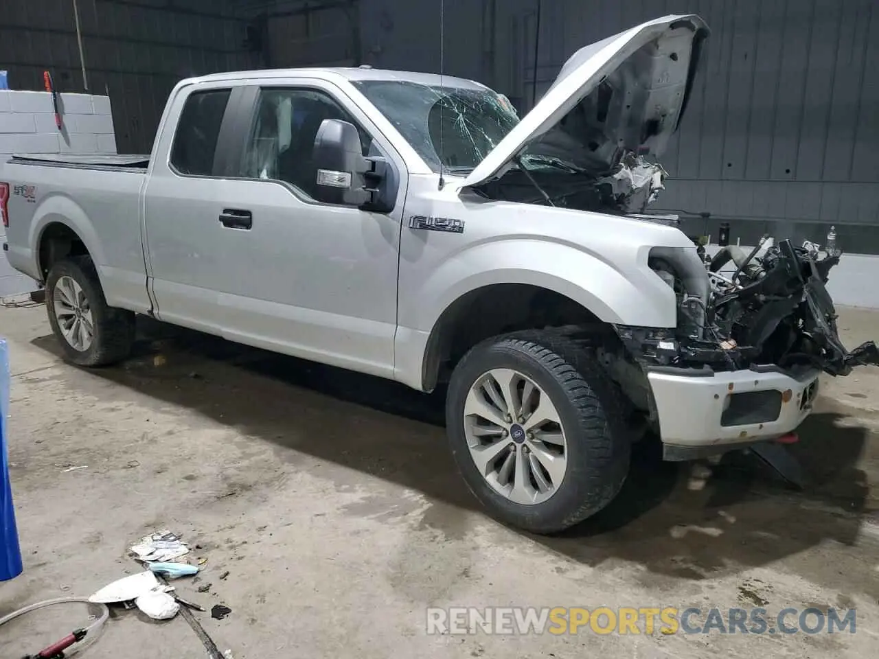 4 Фотография поврежденного автомобиля 1FTFX1E51KFB31972 FORD F-150 2019