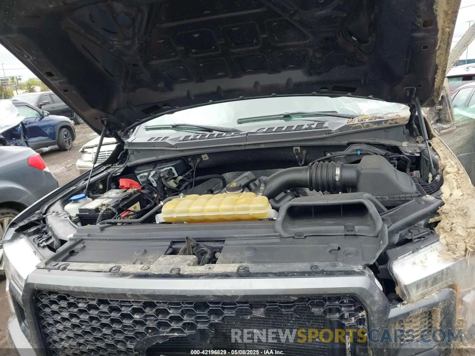 10 Photograph of a damaged car 1FTFX1E52KKE30877 FORD F-150 2019