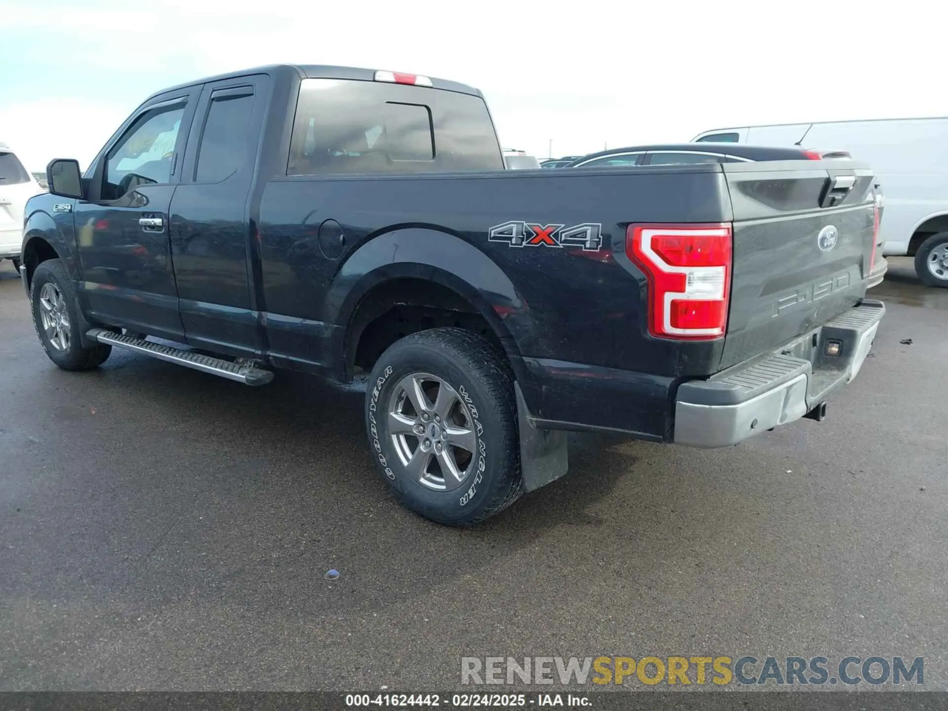3 Photograph of a damaged car 1FTFX1E53KKC69293 FORD F-150 2019