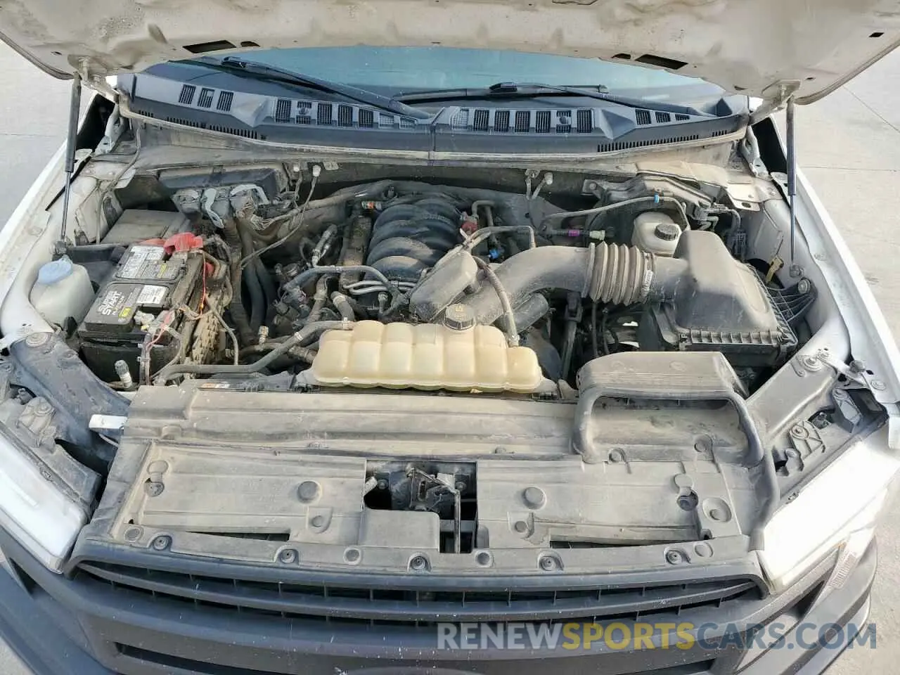 11 Photograph of a damaged car 1FTFX1E58KKE84670 FORD F-150 2019