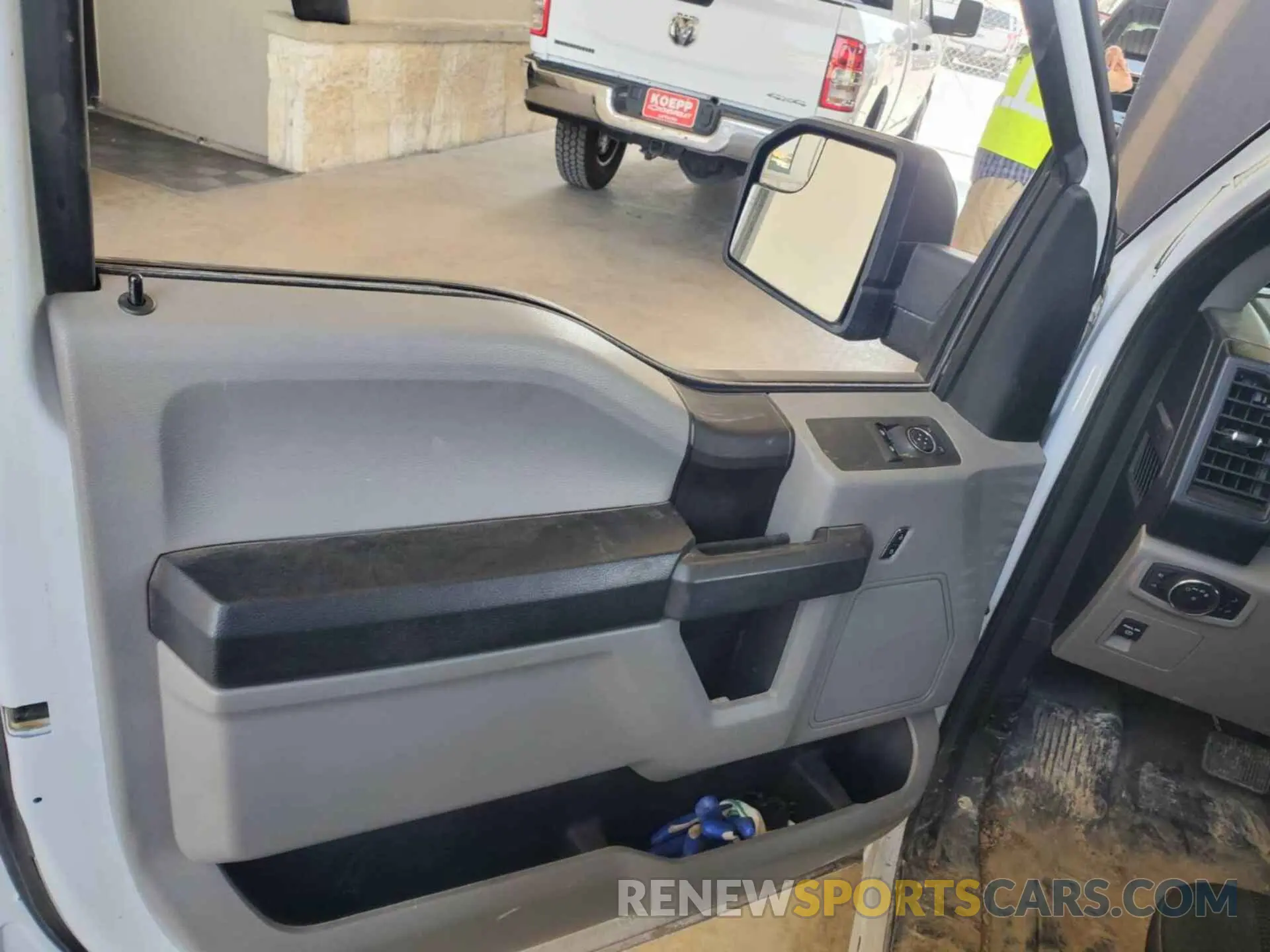 9 Photograph of a damaged car 1FTMF1C58KKC79007 FORD F-150 2019